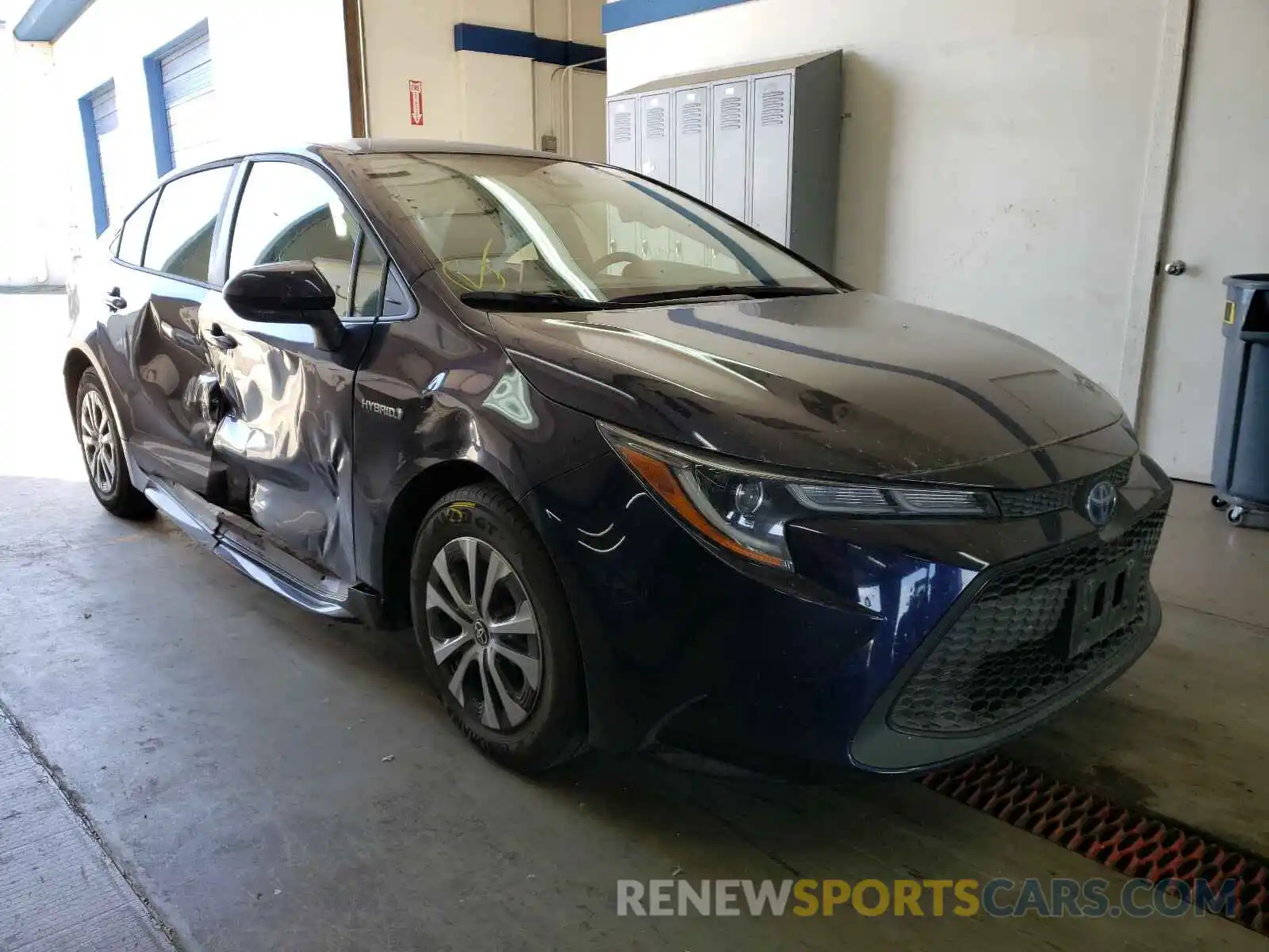 1 Photograph of a damaged car JTDEBRBE7LJ028471 TOYOTA COROLLA 2020