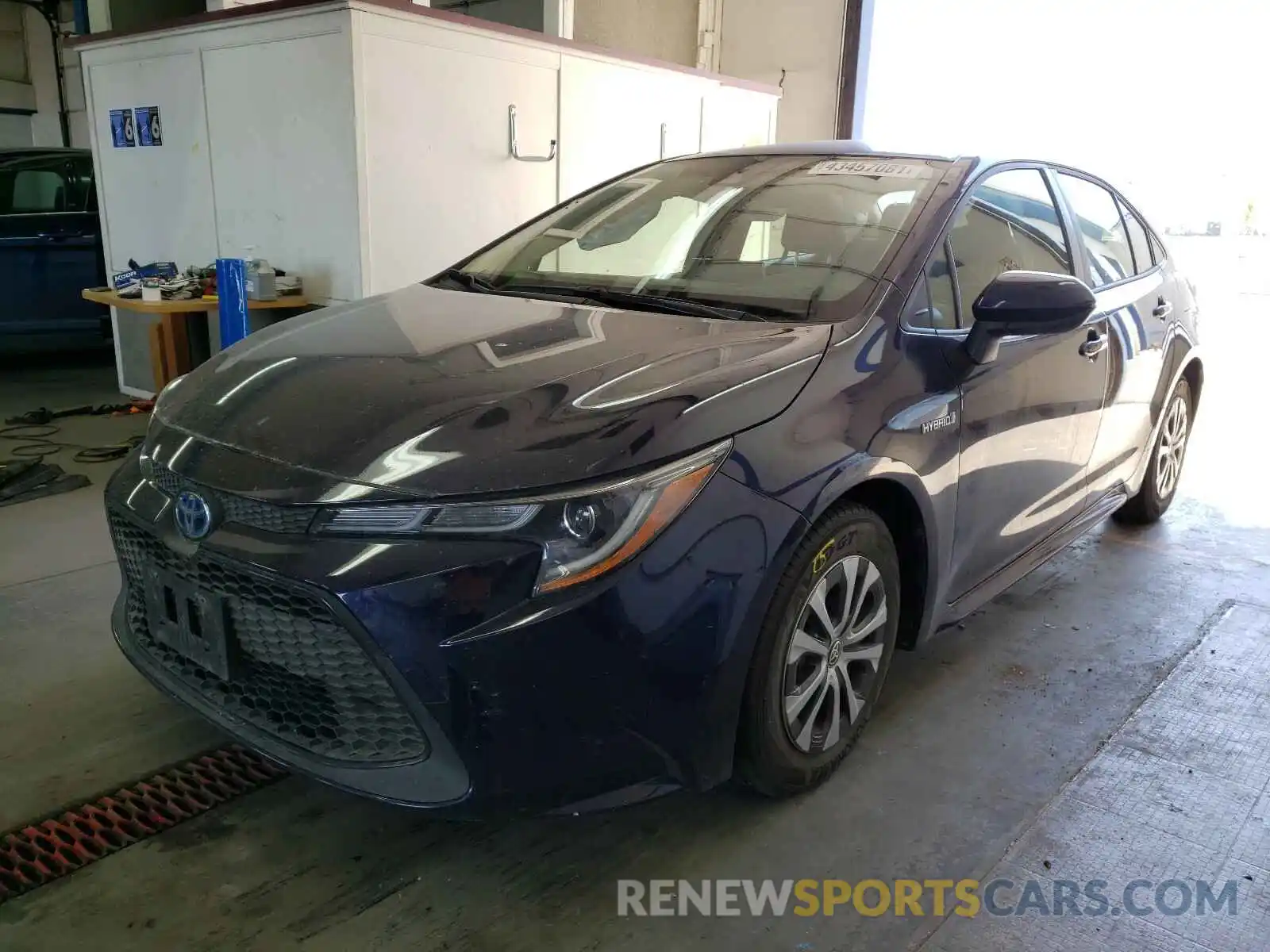 2 Photograph of a damaged car JTDEBRBE7LJ028471 TOYOTA COROLLA 2020