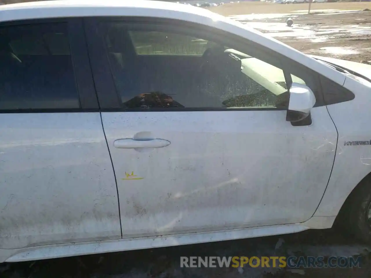 9 Photograph of a damaged car JTDEBRBE7LJ030964 TOYOTA COROLLA 2020