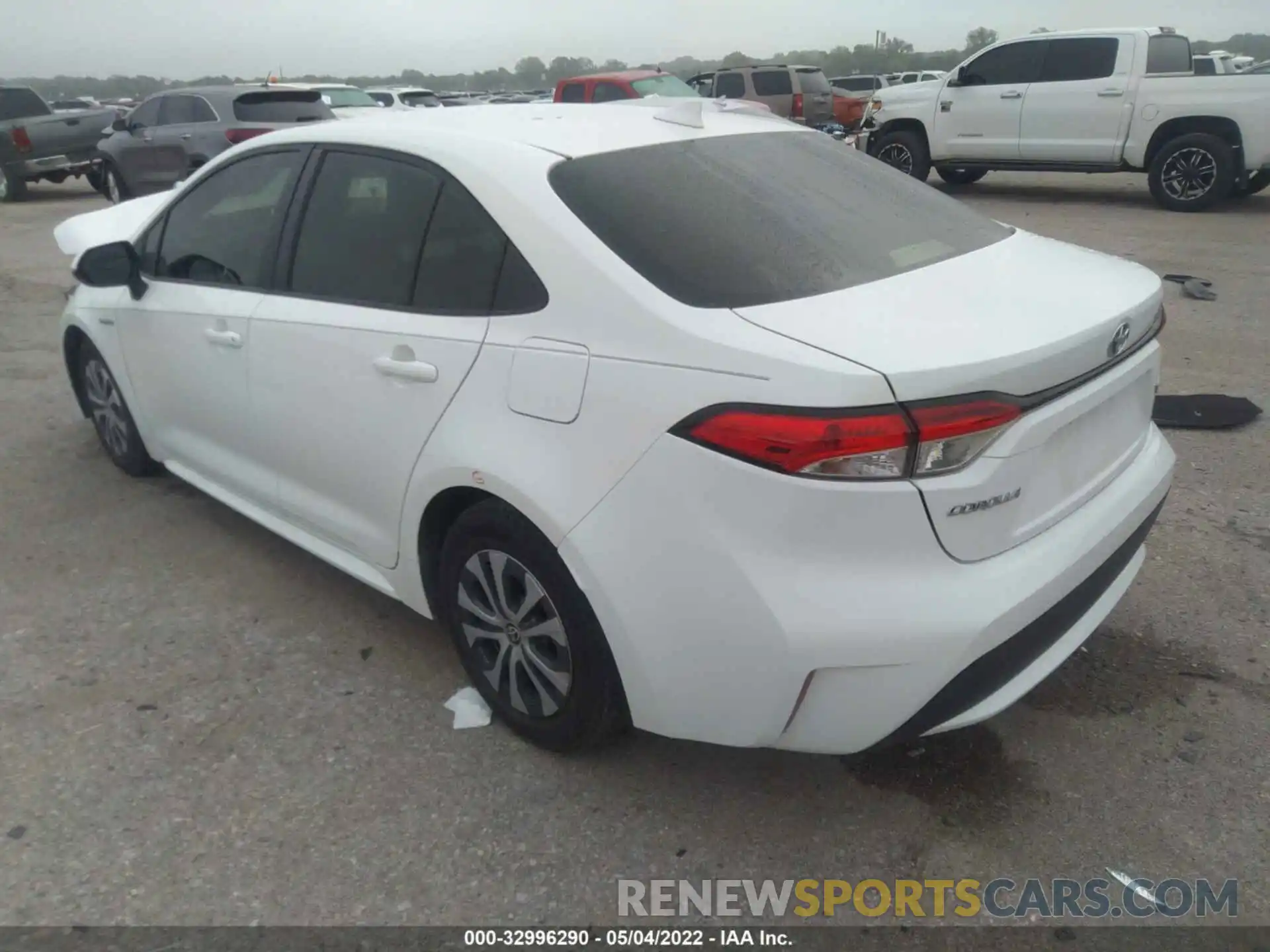 3 Photograph of a damaged car JTDEBRBE8LJ001165 TOYOTA COROLLA 2020