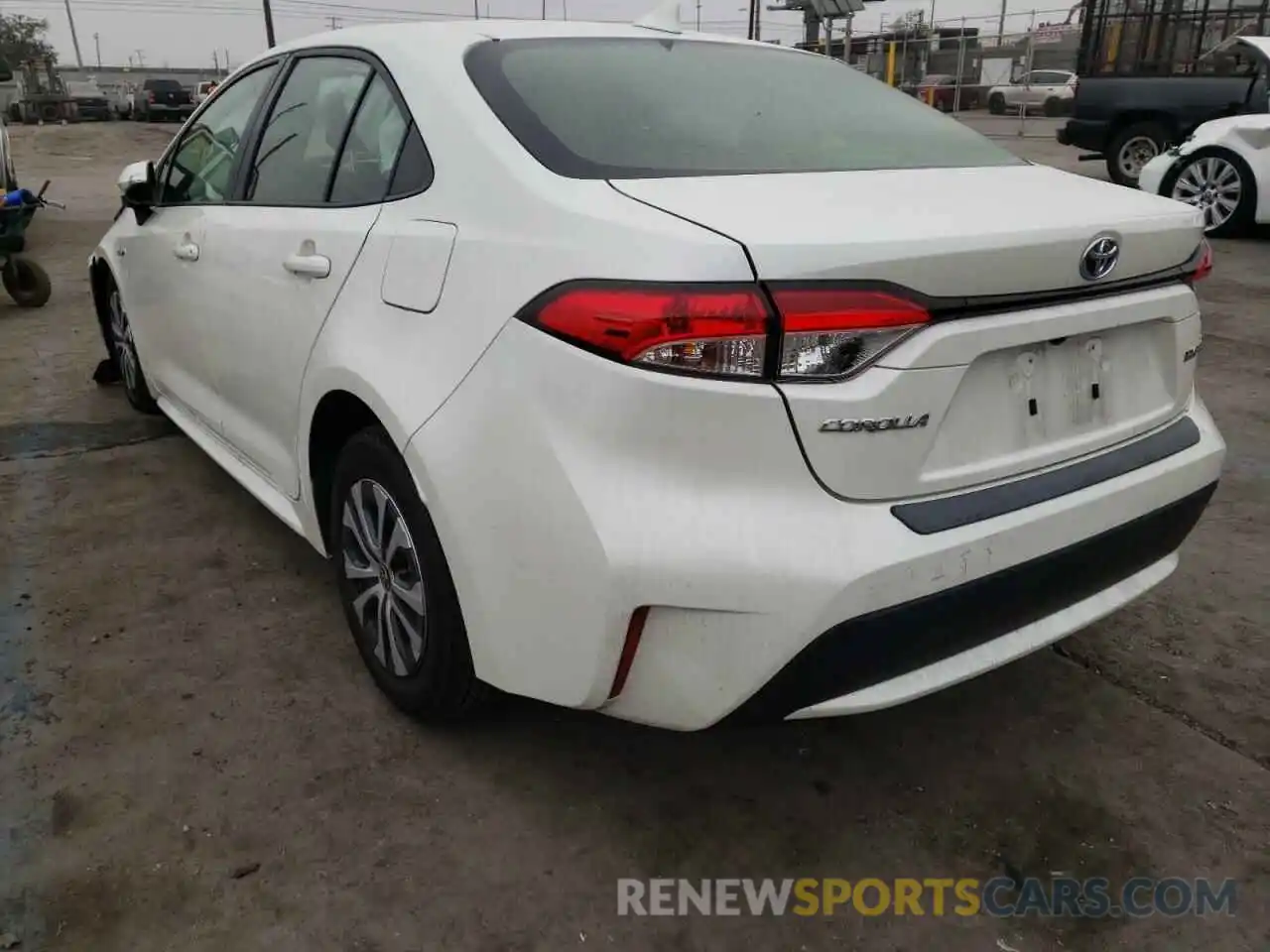 3 Photograph of a damaged car JTDEBRBE8LJ001523 TOYOTA COROLLA 2020