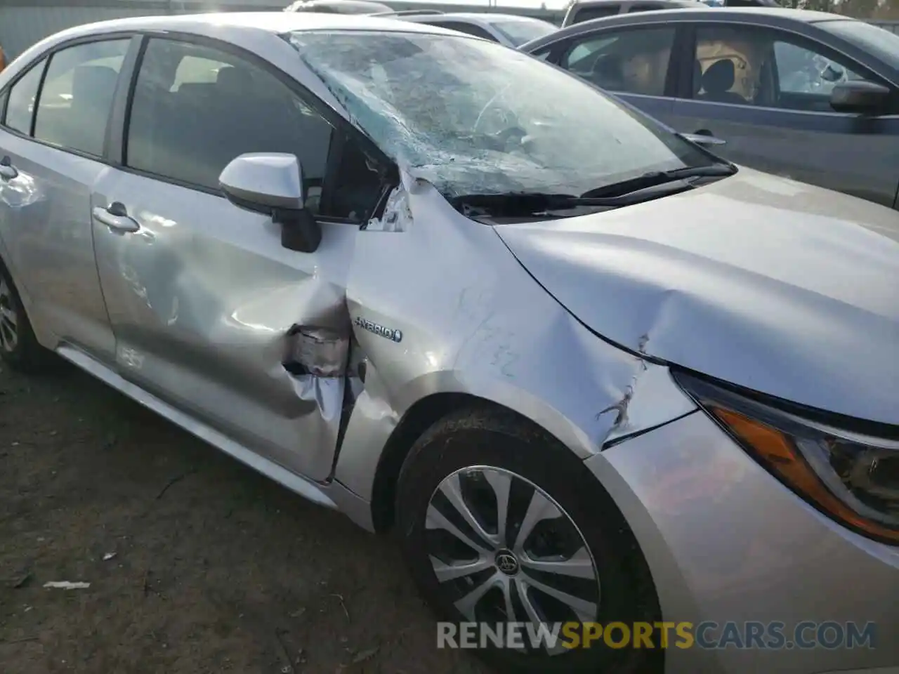 9 Photograph of a damaged car JTDEBRBE8LJ003479 TOYOTA COROLLA 2020