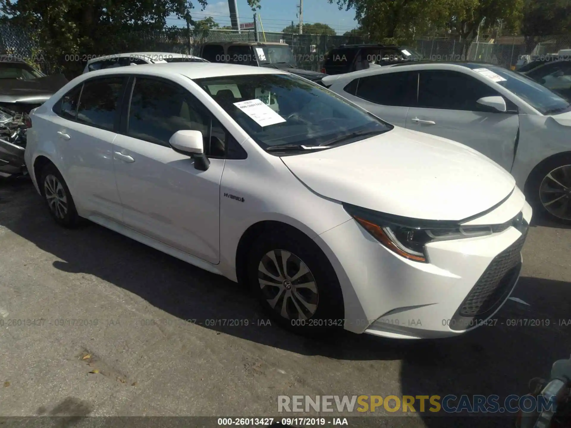 1 Photograph of a damaged car JTDEBRBE8LJ003868 TOYOTA COROLLA 2020