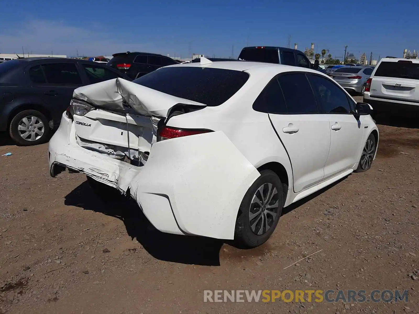 4 Photograph of a damaged car JTDEBRBE8LJ005605 TOYOTA COROLLA 2020