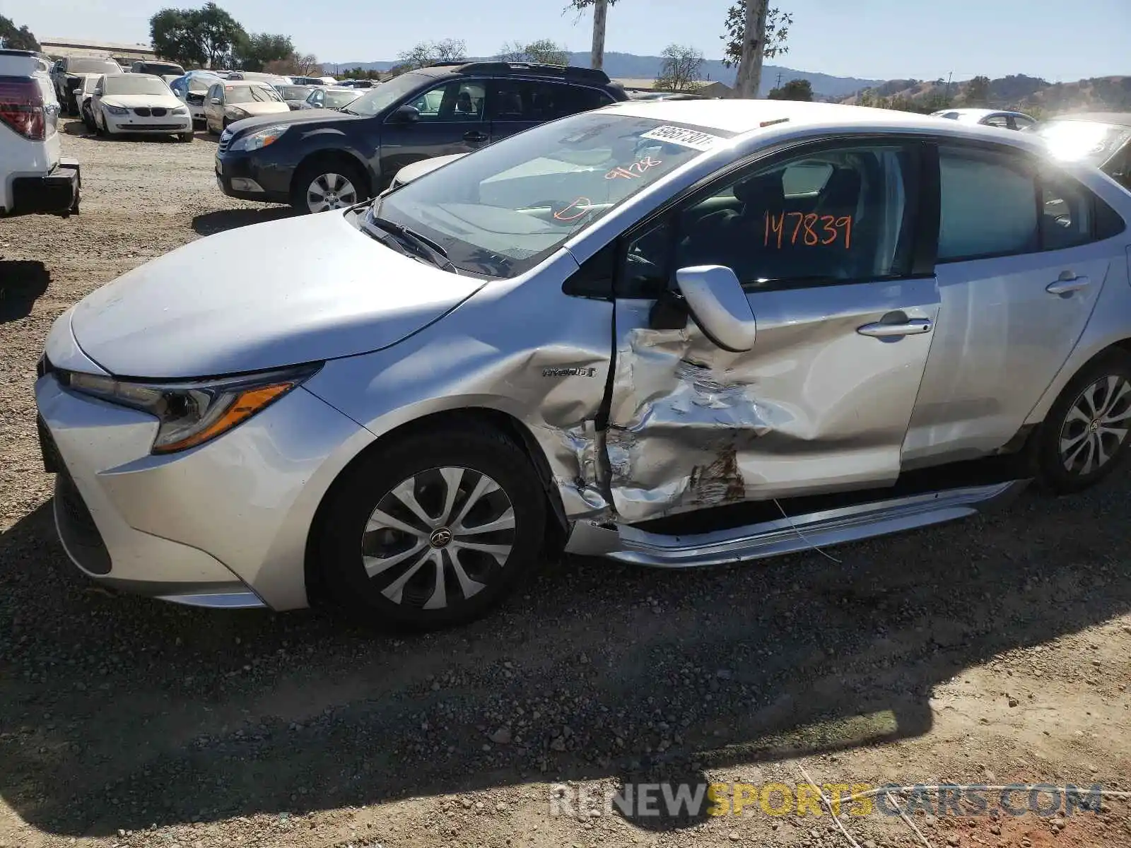 9 Photograph of a damaged car JTDEBRBE8LJ007192 TOYOTA COROLLA 2020