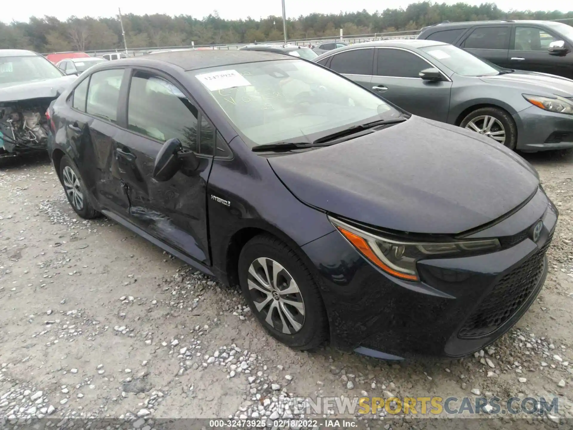 1 Photograph of a damaged car JTDEBRBE8LJ007581 TOYOTA COROLLA 2020