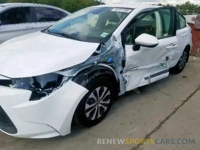 9 Photograph of a damaged car JTDEBRBE8LJ007807 TOYOTA COROLLA 2020