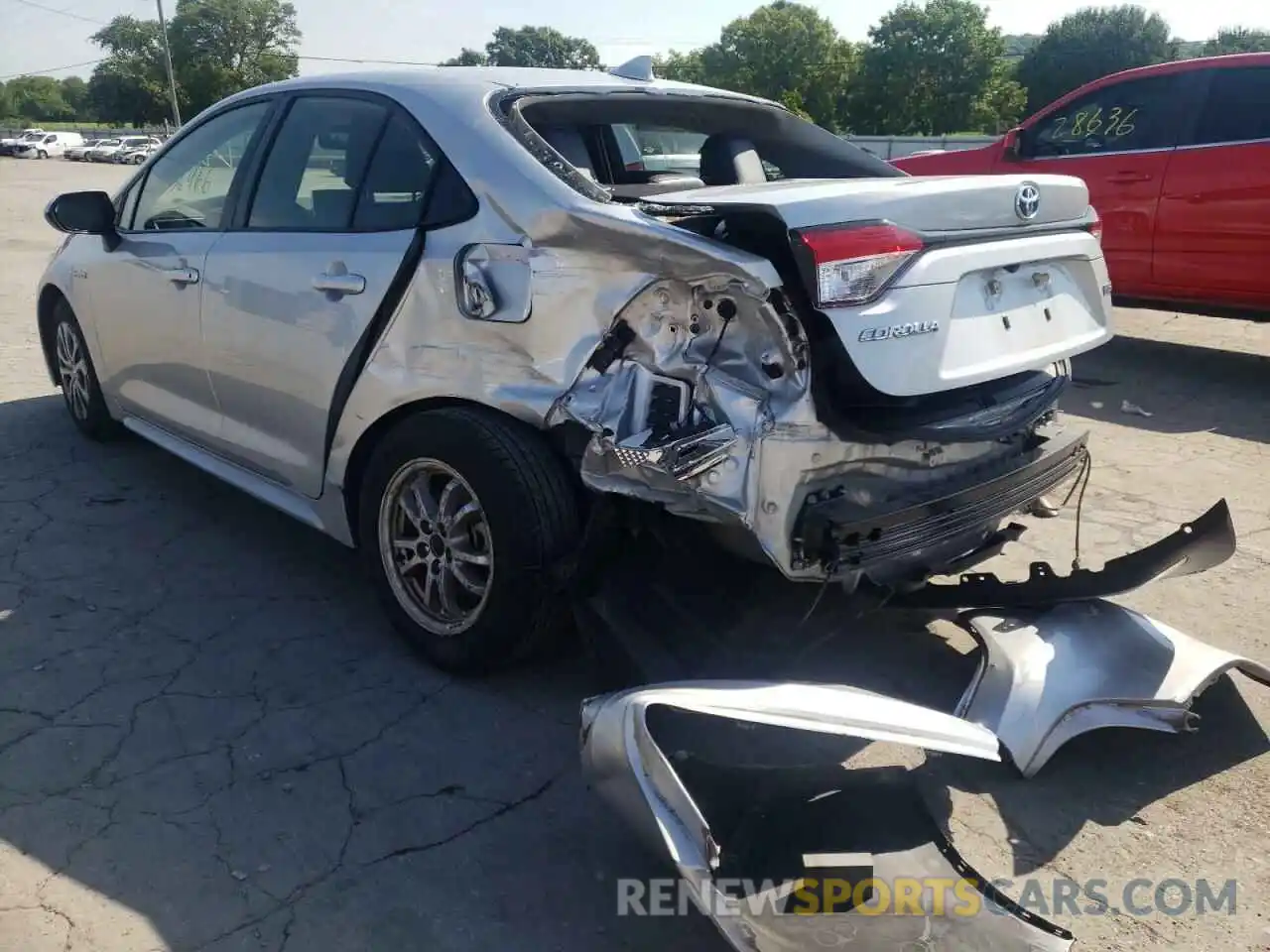 3 Photograph of a damaged car JTDEBRBE8LJ007855 TOYOTA COROLLA 2020