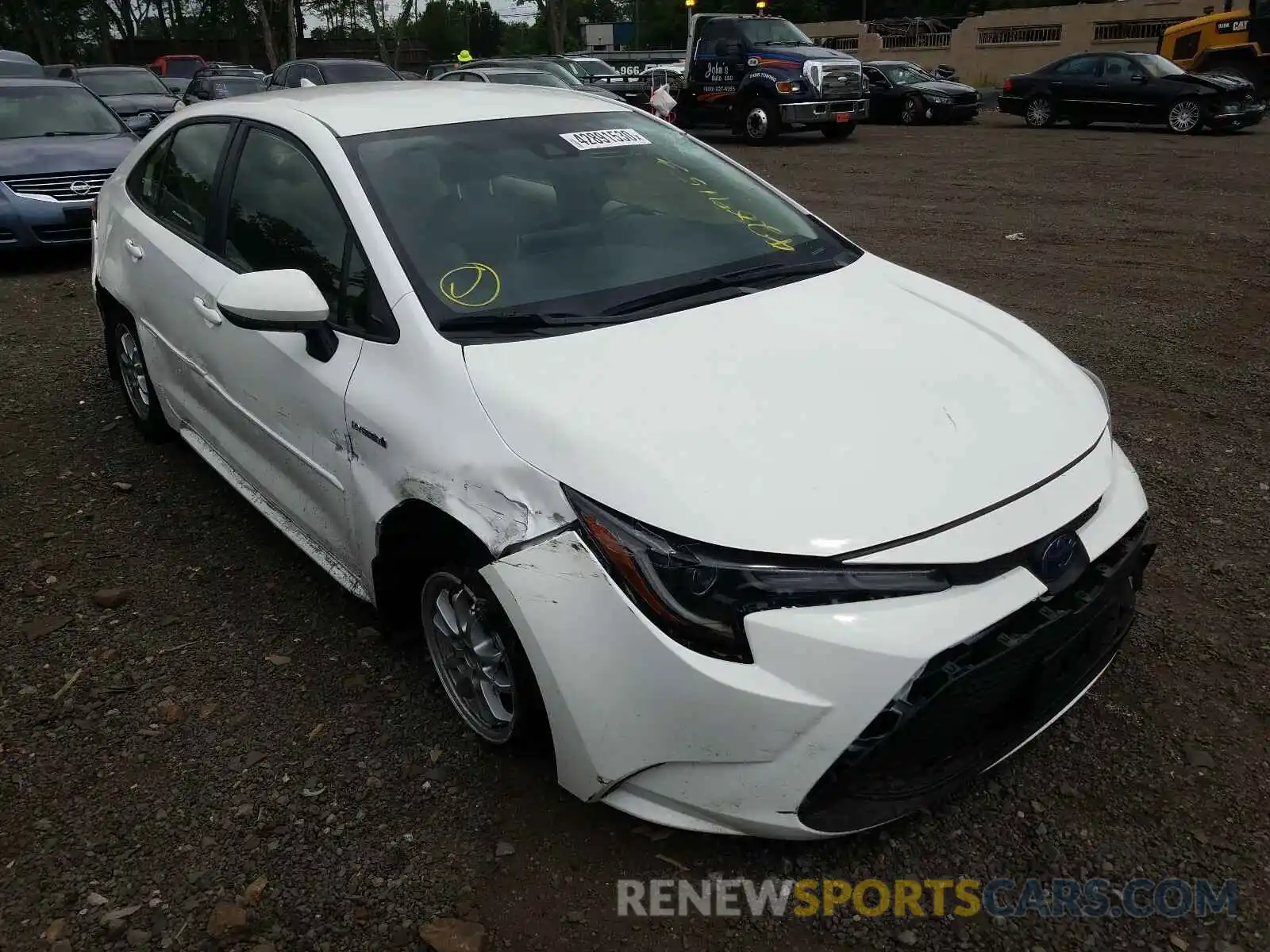 1 Photograph of a damaged car JTDEBRBE8LJ007967 TOYOTA COROLLA 2020