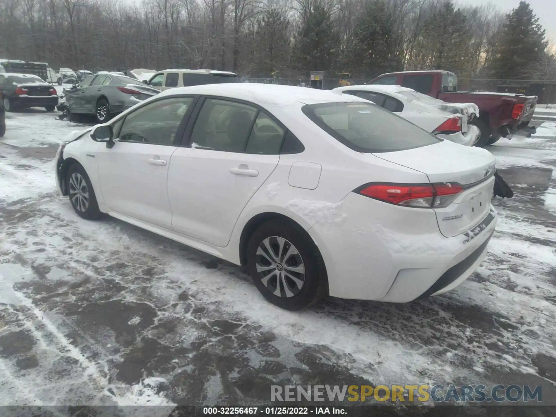 3 Photograph of a damaged car JTDEBRBE8LJ008181 TOYOTA COROLLA 2020