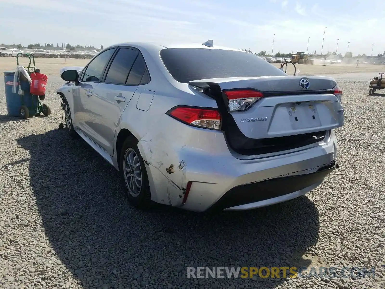 3 Photograph of a damaged car JTDEBRBE8LJ008682 TOYOTA COROLLA 2020