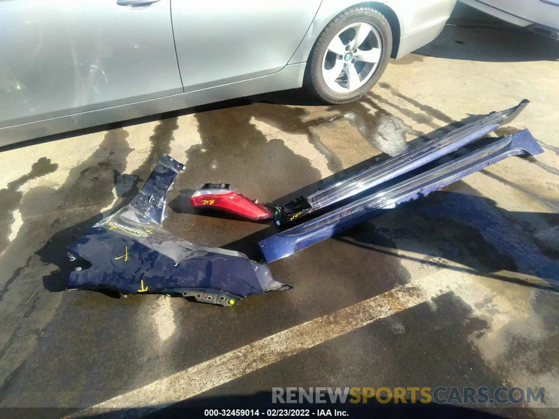 12 Photograph of a damaged car JTDEBRBE8LJ008827 TOYOTA COROLLA 2020