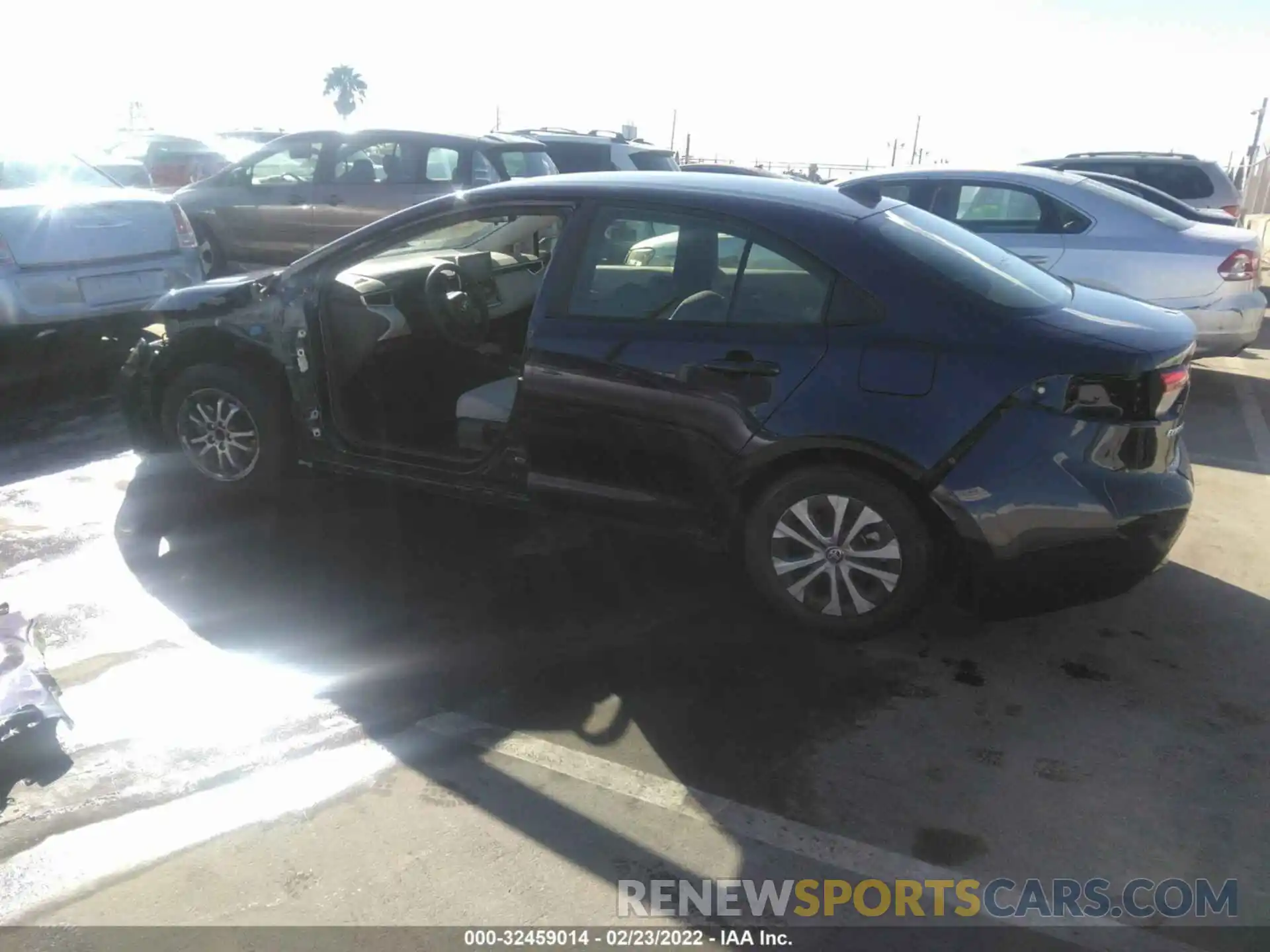 3 Photograph of a damaged car JTDEBRBE8LJ008827 TOYOTA COROLLA 2020