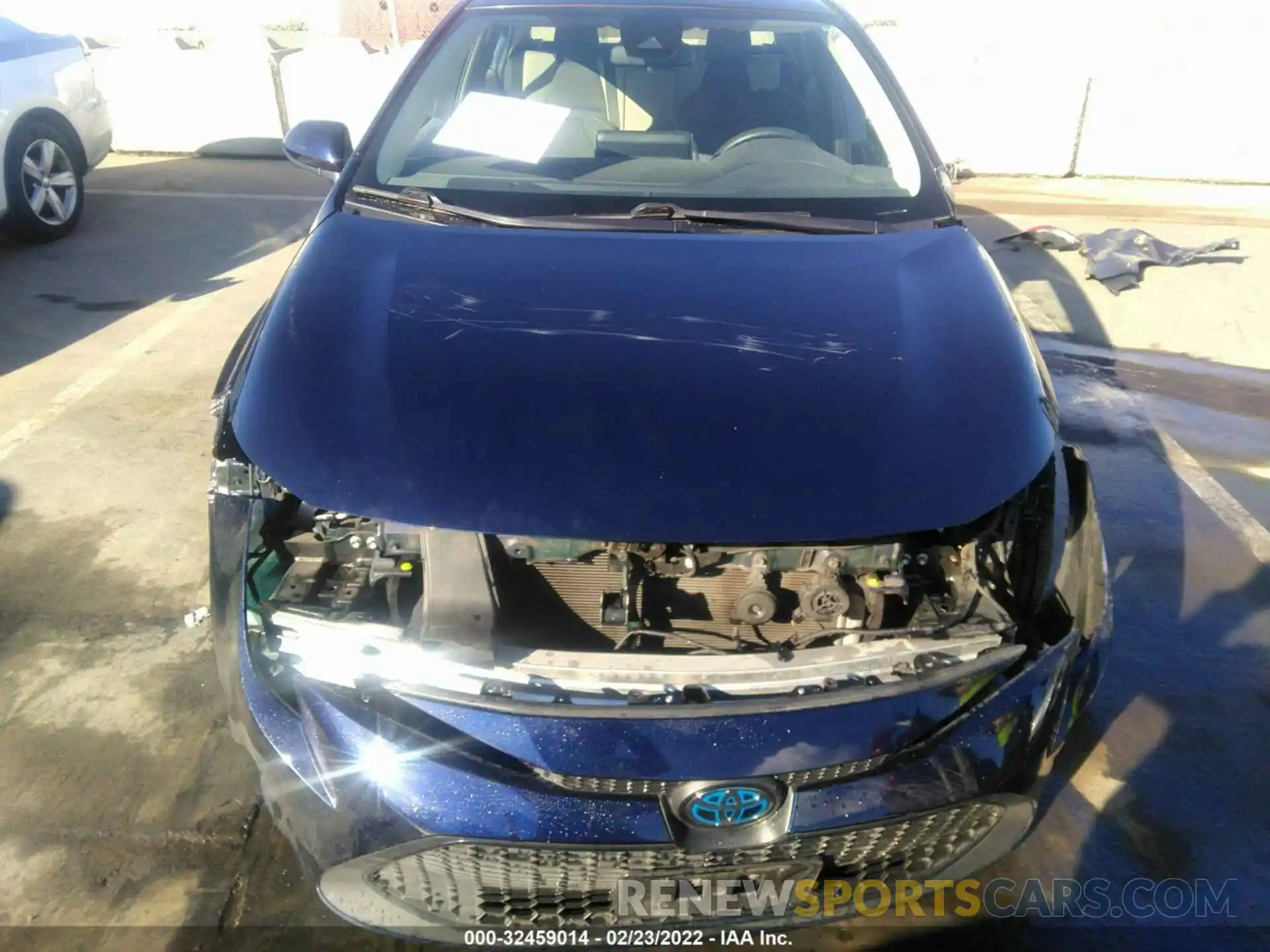 6 Photograph of a damaged car JTDEBRBE8LJ008827 TOYOTA COROLLA 2020