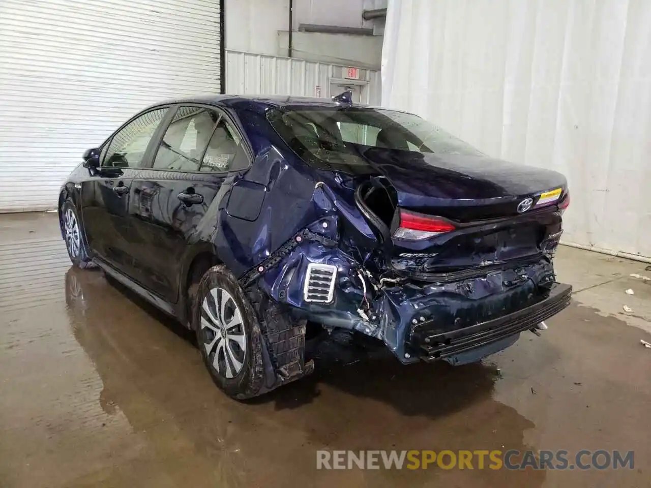 3 Photograph of a damaged car JTDEBRBE8LJ009203 TOYOTA COROLLA 2020