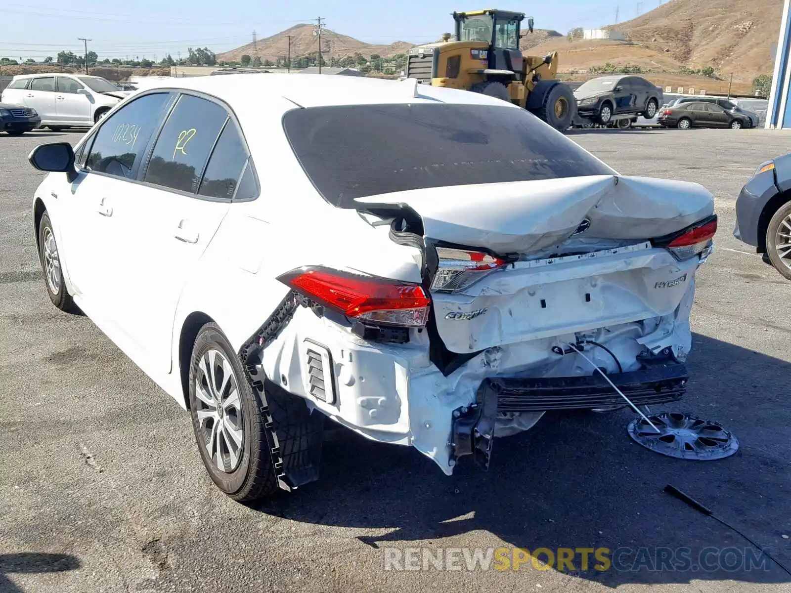 3 Photograph of a damaged car JTDEBRBE8LJ010898 TOYOTA COROLLA 2020