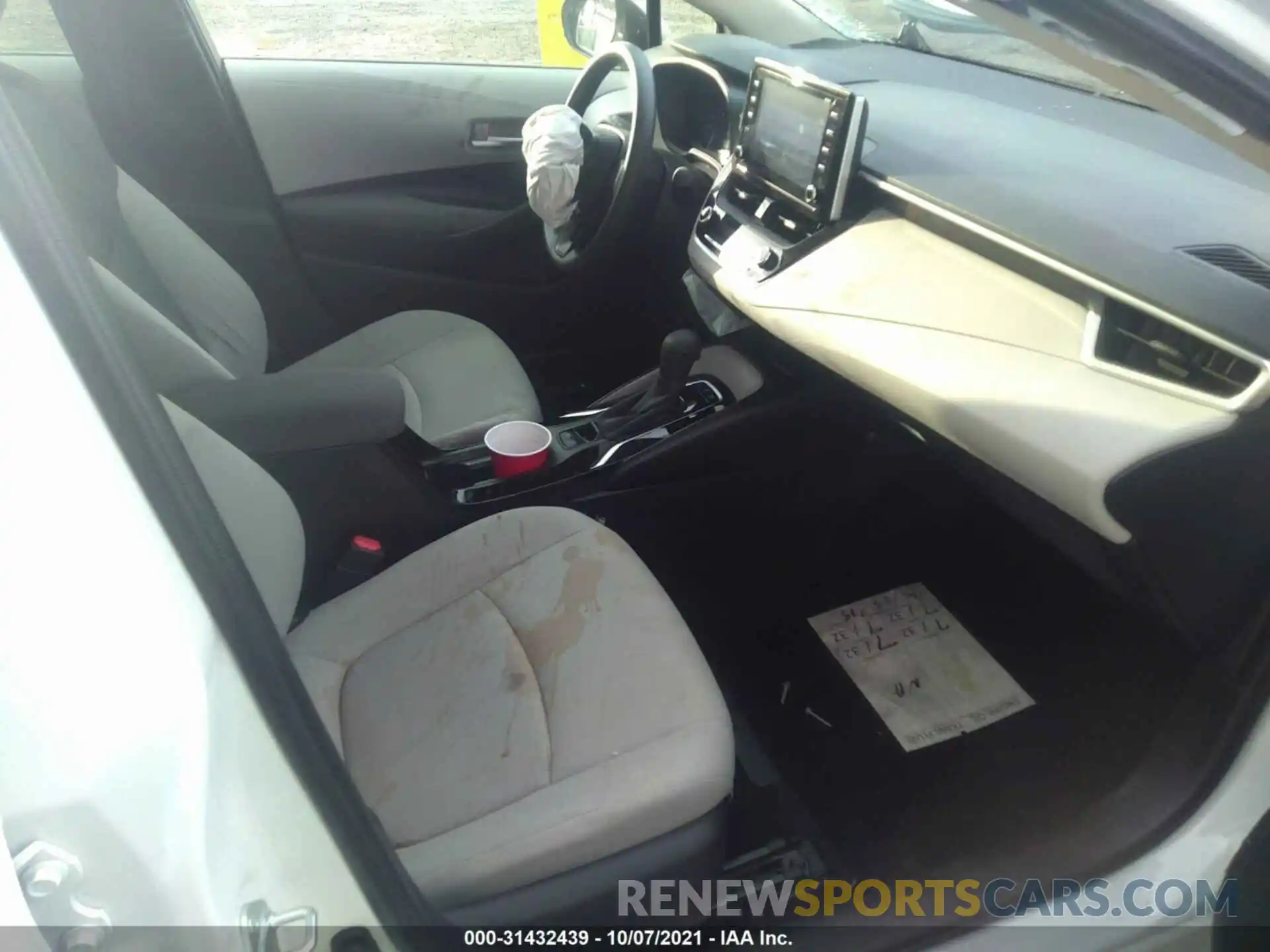 5 Photograph of a damaged car JTDEBRBE8LJ013400 TOYOTA COROLLA 2020