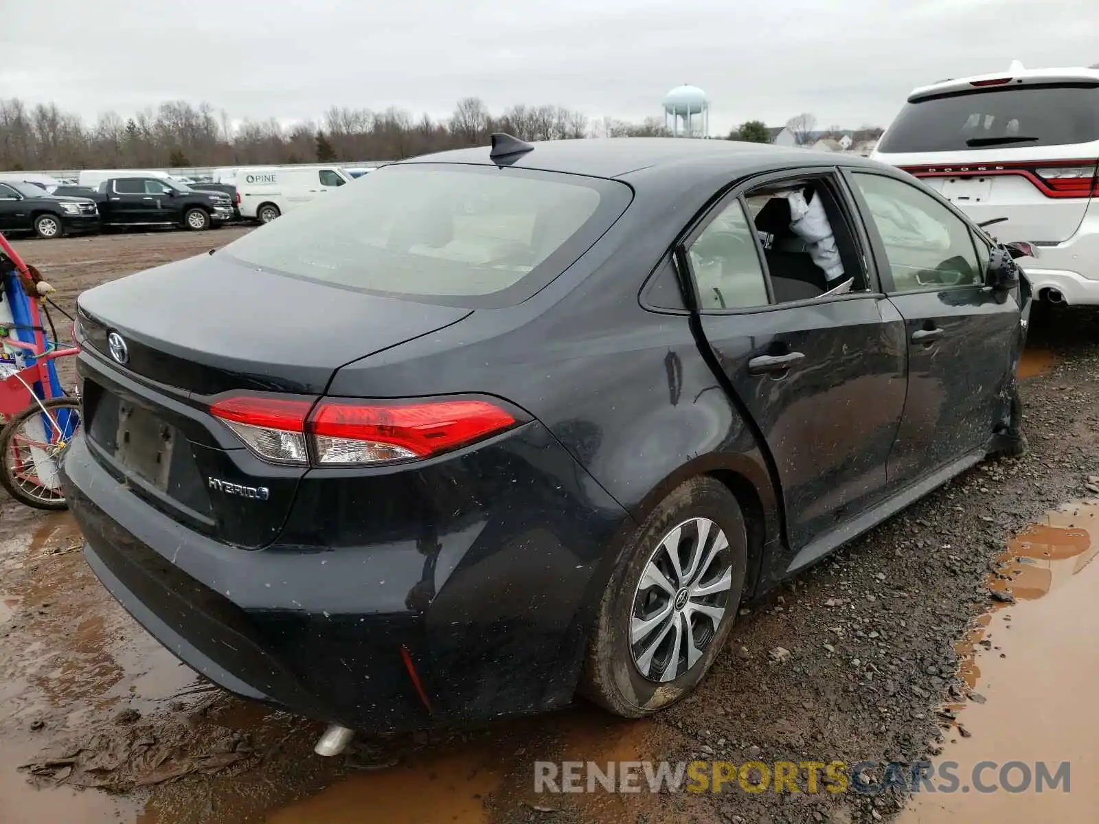 4 Photograph of a damaged car JTDEBRBE8LJ014451 TOYOTA COROLLA 2020