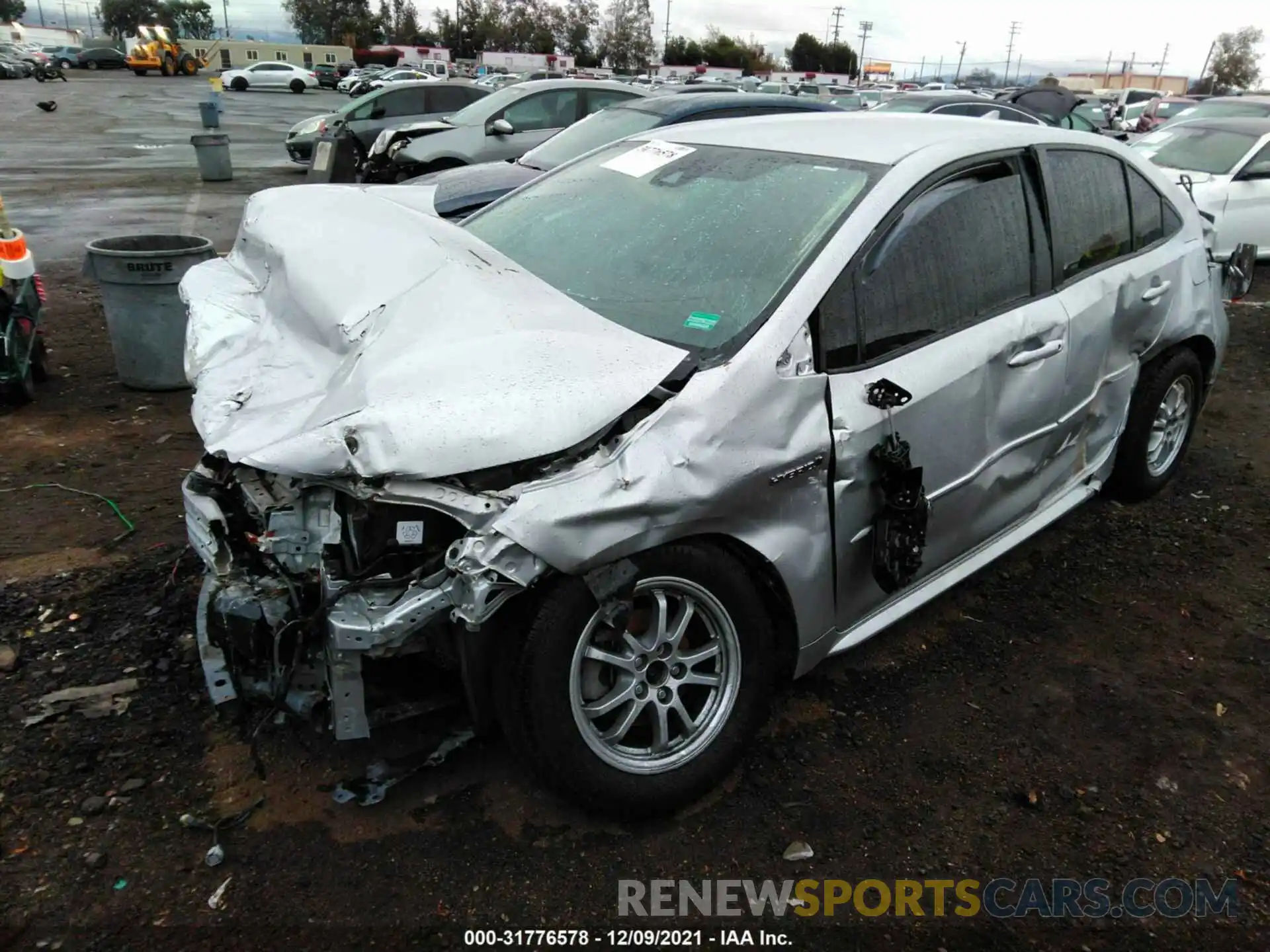 2 Photograph of a damaged car JTDEBRBE8LJ014739 TOYOTA COROLLA 2020