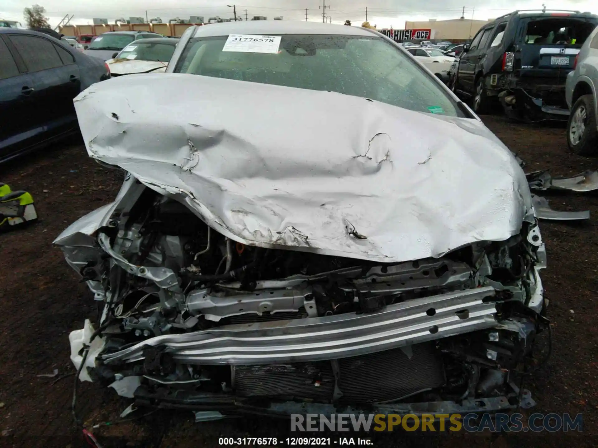 6 Photograph of a damaged car JTDEBRBE8LJ014739 TOYOTA COROLLA 2020