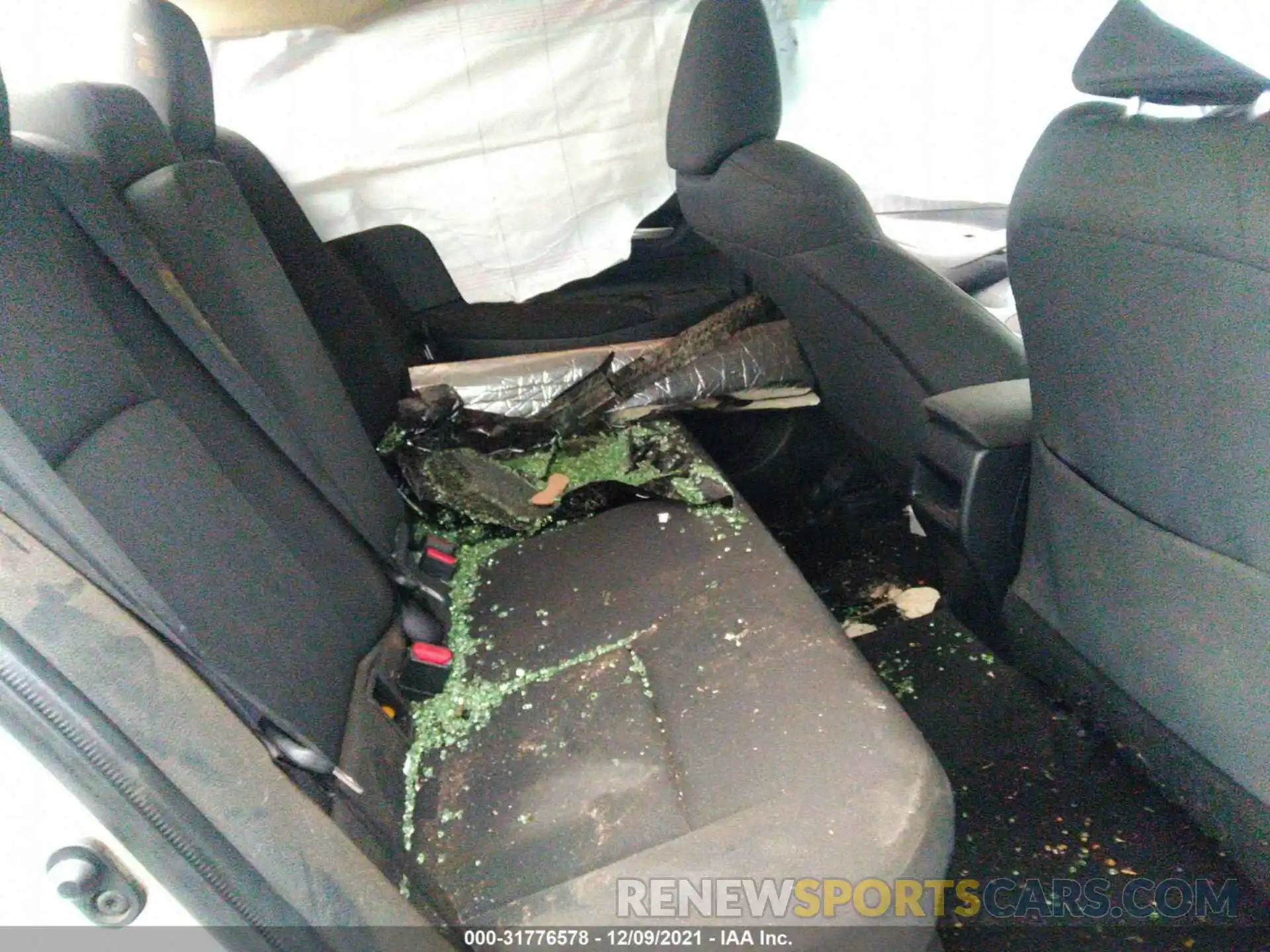 8 Photograph of a damaged car JTDEBRBE8LJ014739 TOYOTA COROLLA 2020