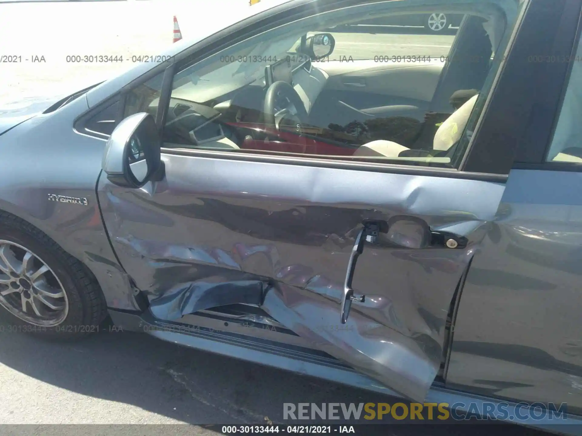 6 Photograph of a damaged car JTDEBRBE8LJ015812 TOYOTA COROLLA 2020