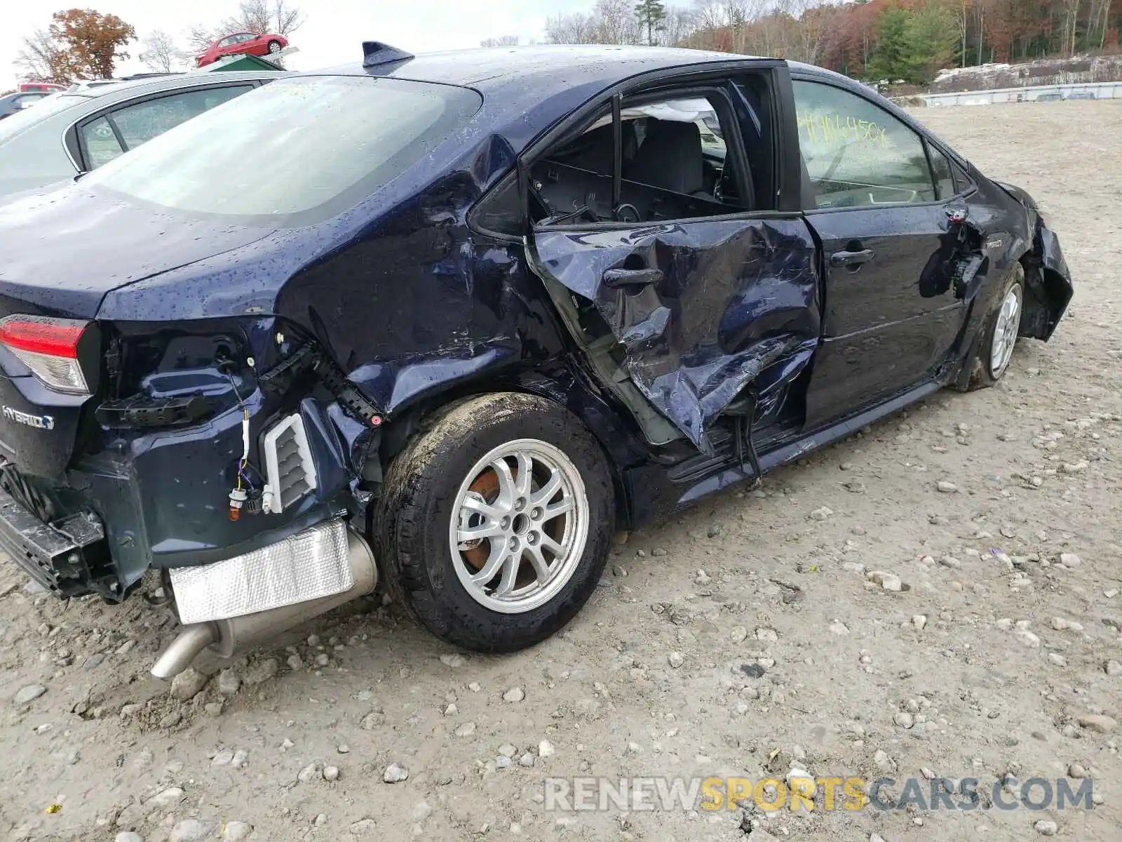 9 Photograph of a damaged car JTDEBRBE8LJ016569 TOYOTA COROLLA 2020