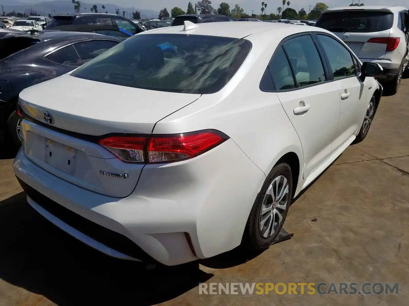 4 Photograph of a damaged car JTDEBRBE8LJ021092 TOYOTA COROLLA 2020