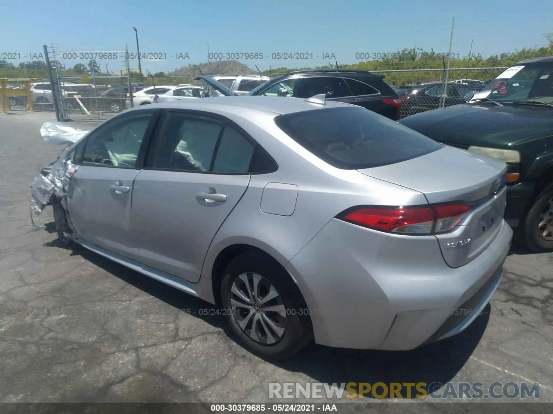 3 Photograph of a damaged car JTDEBRBE8LJ022999 TOYOTA COROLLA 2020