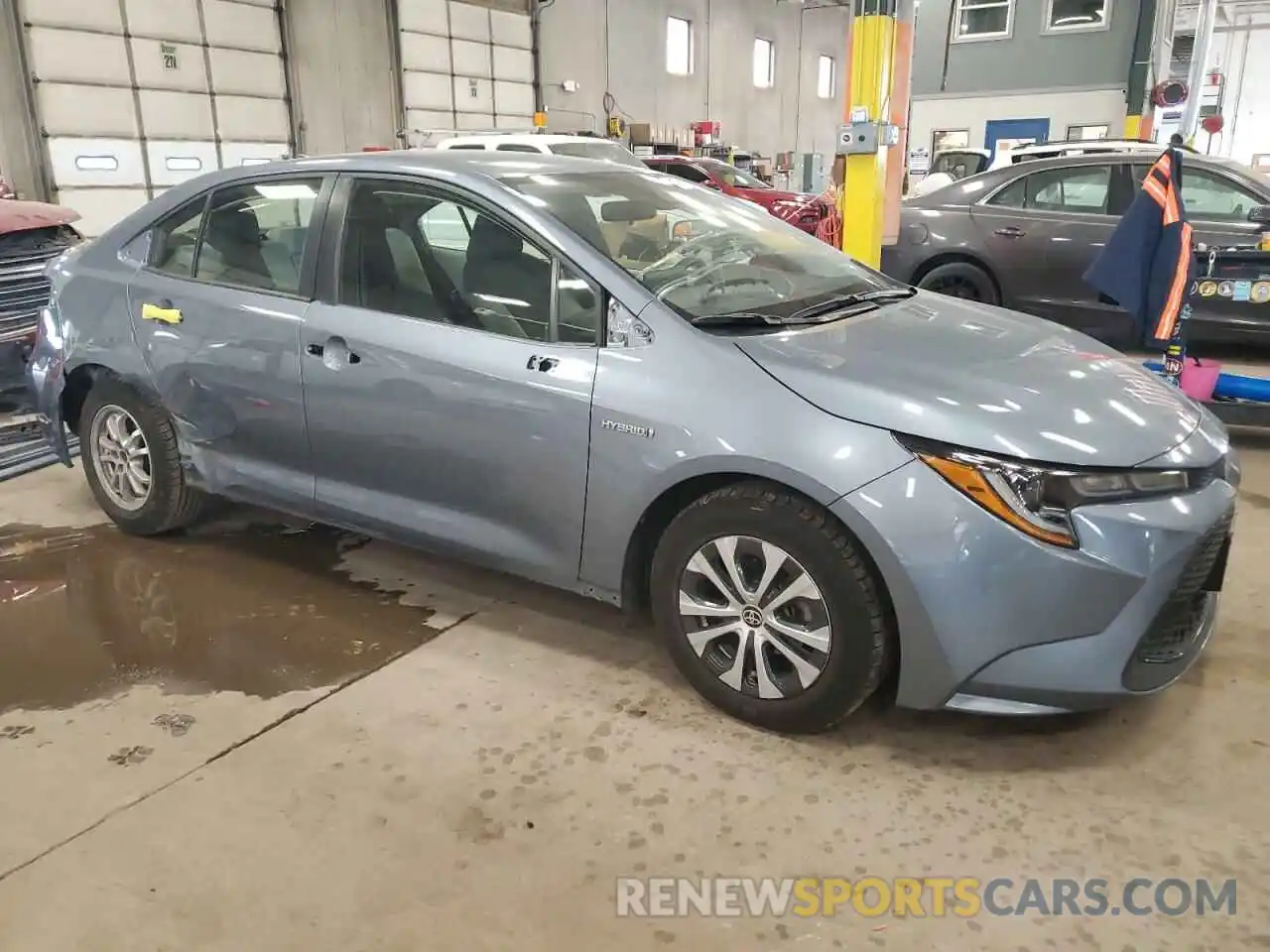 4 Photograph of a damaged car JTDEBRBE8LJ026468 TOYOTA COROLLA 2020