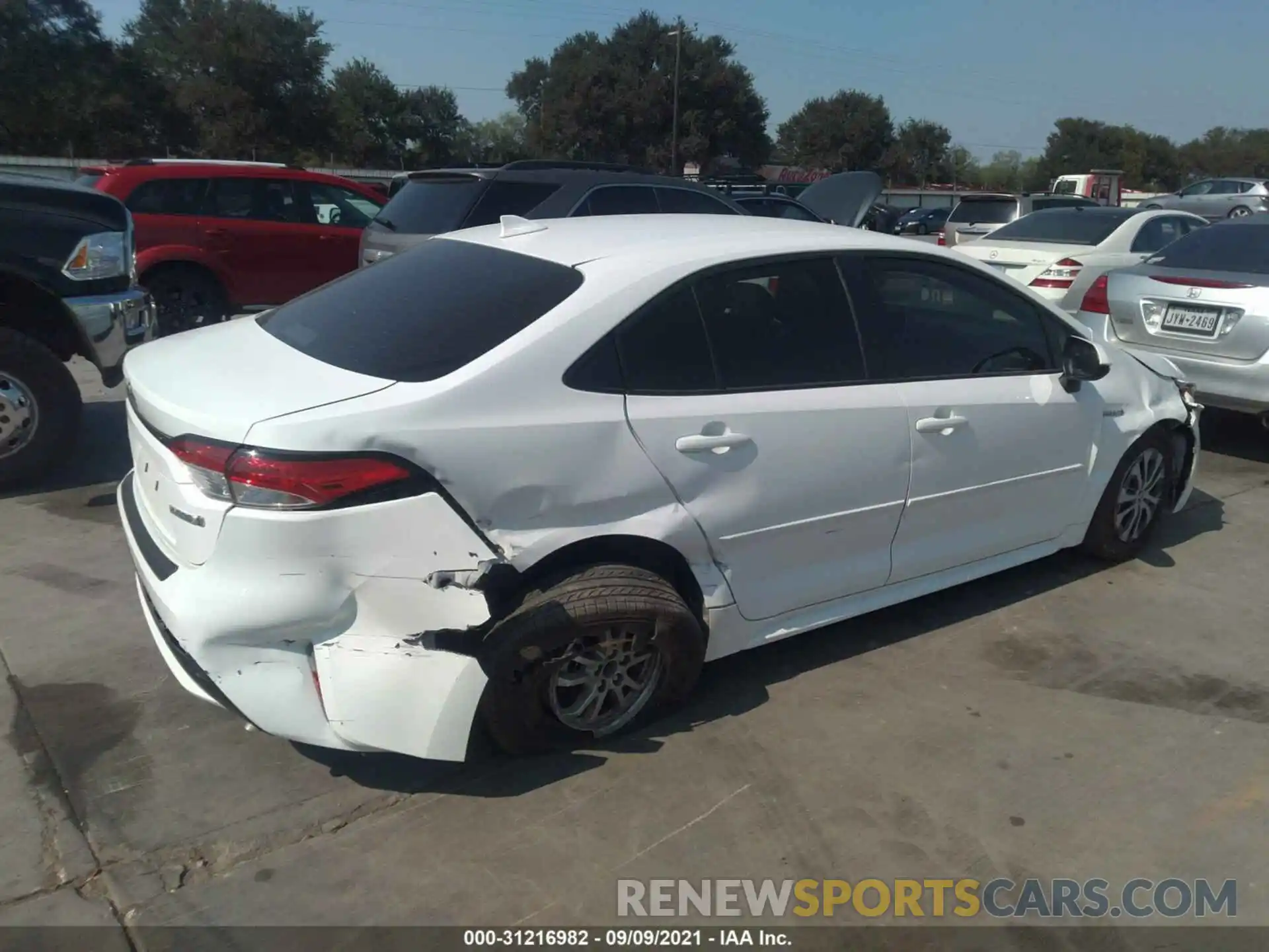 4 Photograph of a damaged car JTDEBRBE8LJ027135 TOYOTA COROLLA 2020