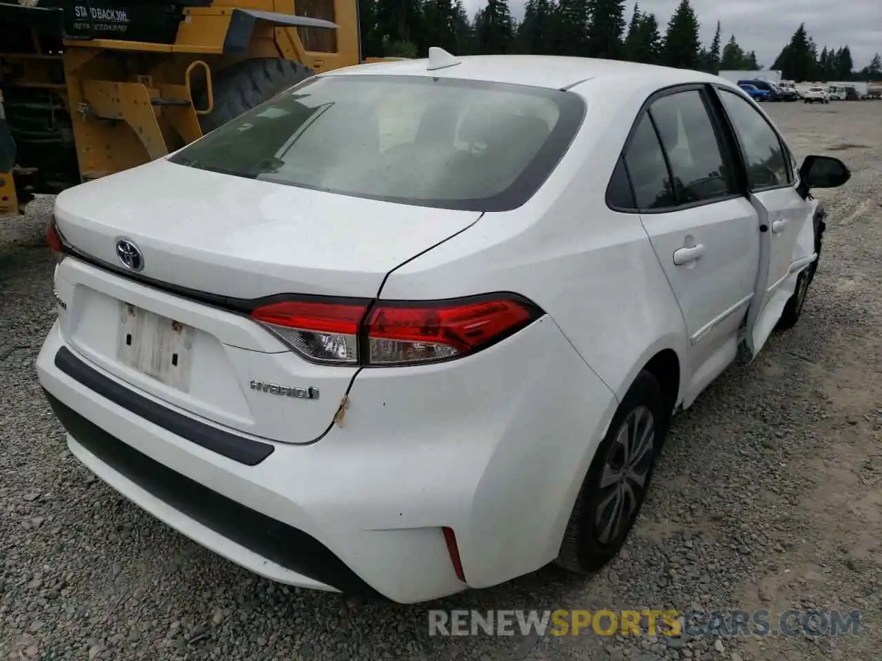 4 Photograph of a damaged car JTDEBRBE8LJ028320 TOYOTA COROLLA 2020