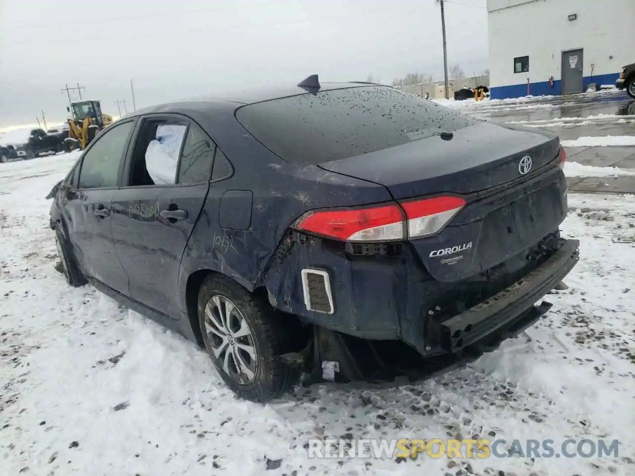 3 Photograph of a damaged car JTDEBRBE8LJ028480 TOYOTA COROLLA 2020