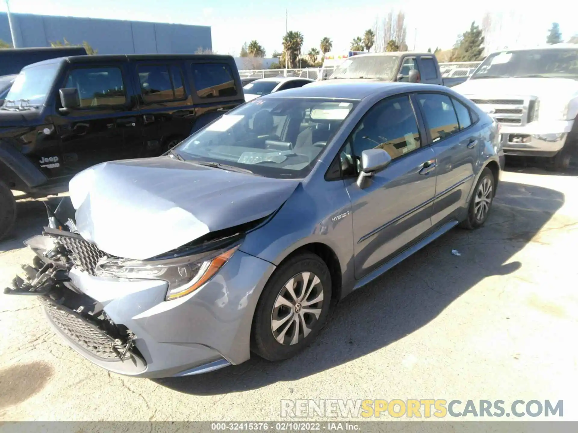 2 Photograph of a damaged car JTDEBRBE8LJ028981 TOYOTA COROLLA 2020