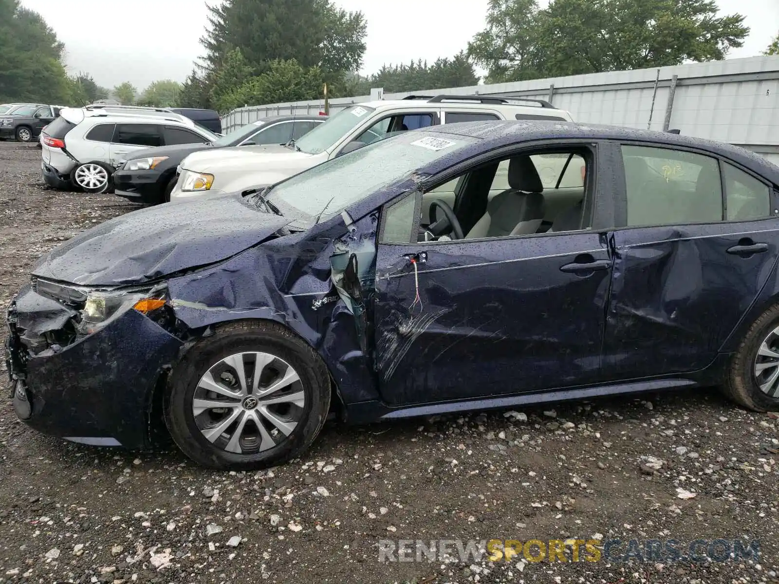 9 Photograph of a damaged car JTDEBRBE8LJ030133 TOYOTA COROLLA 2020