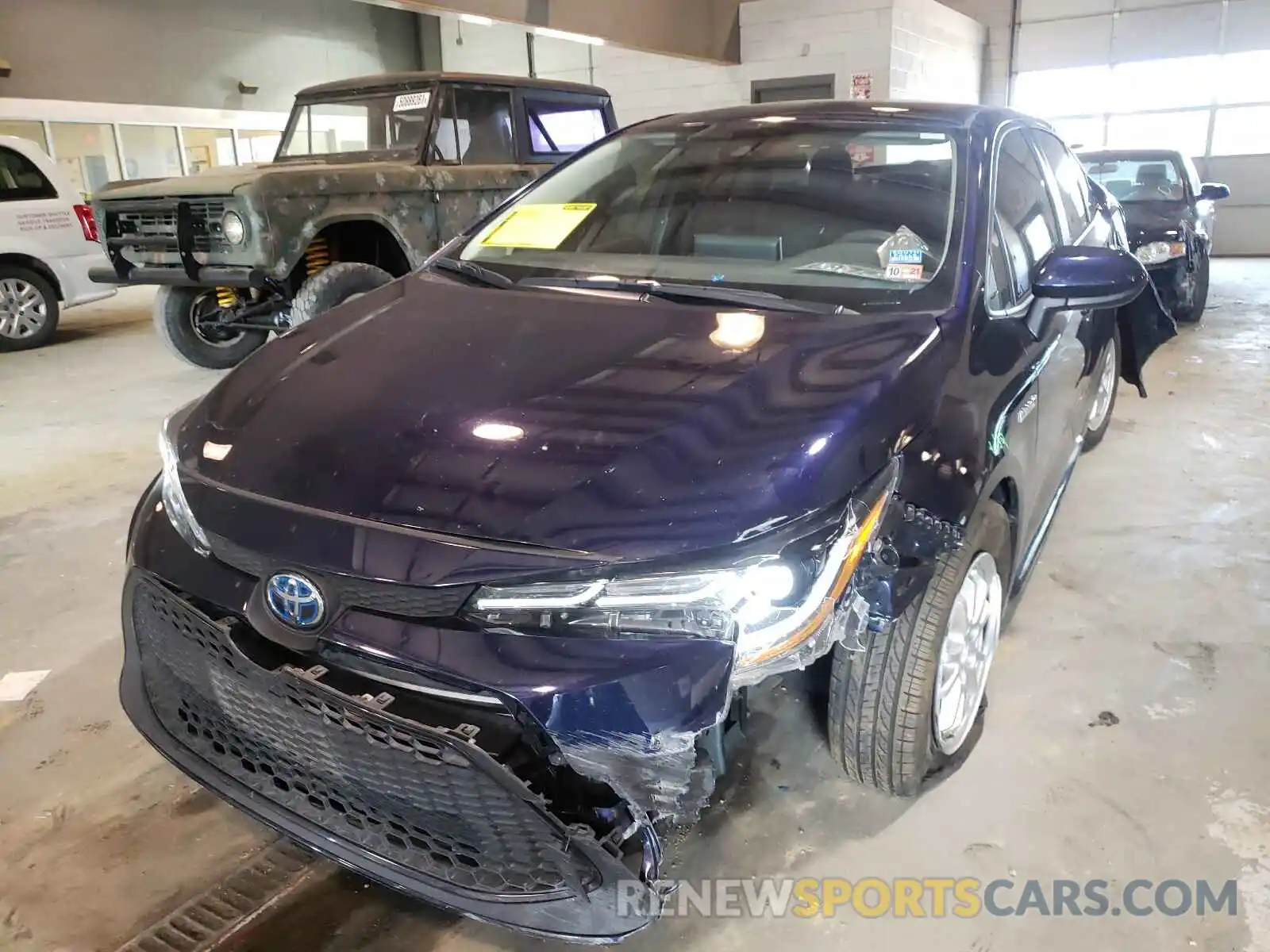 2 Photograph of a damaged car JTDEBRBE8LJ031430 TOYOTA COROLLA 2020