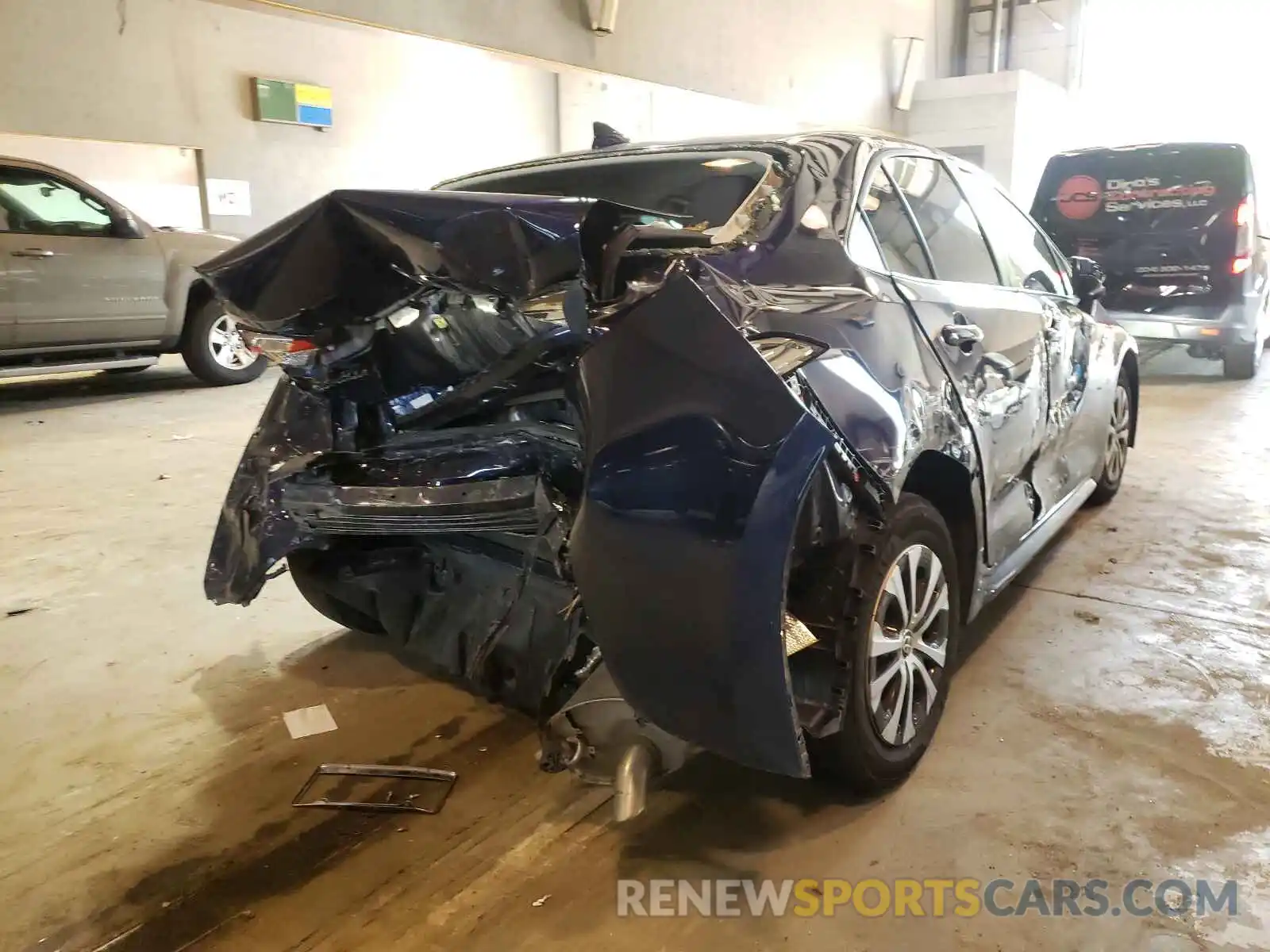 9 Photograph of a damaged car JTDEBRBE8LJ031430 TOYOTA COROLLA 2020