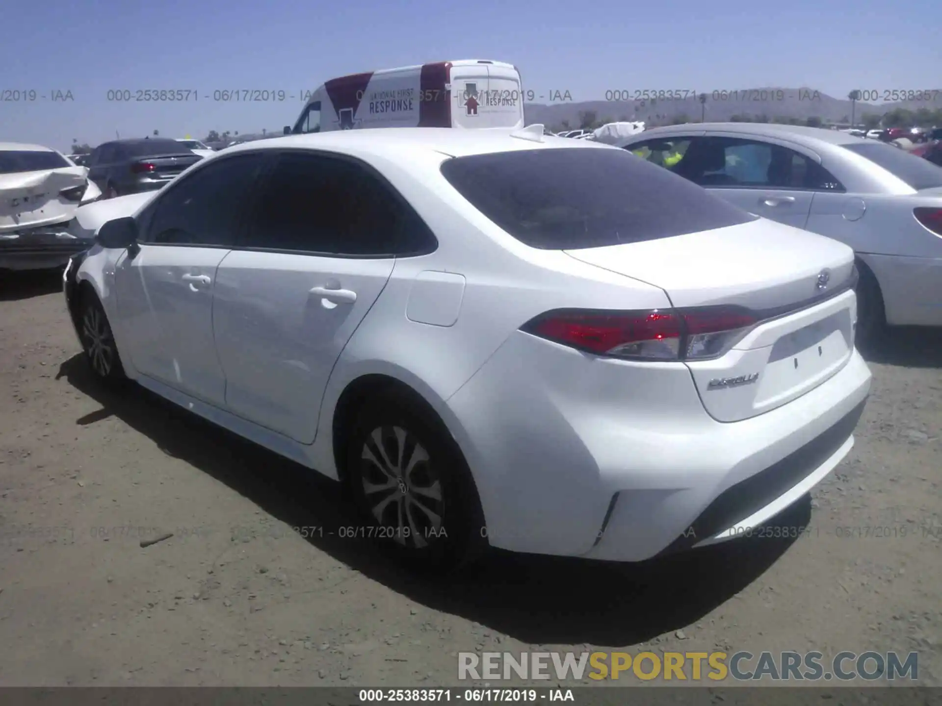 3 Photograph of a damaged car JTDEBRBE9LJ000185 TOYOTA COROLLA 2020