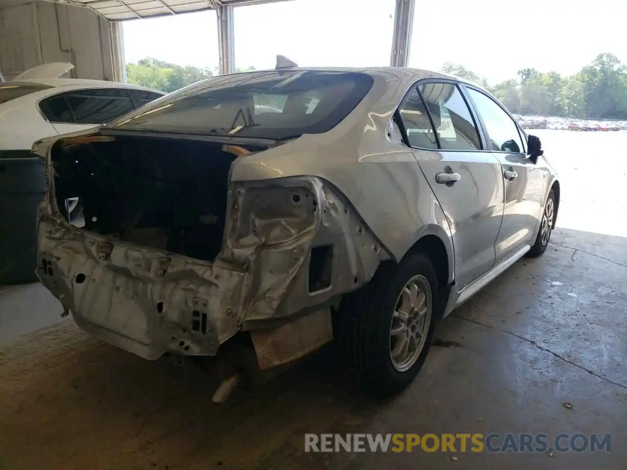 4 Photograph of a damaged car JTDEBRBE9LJ001546 TOYOTA COROLLA 2020