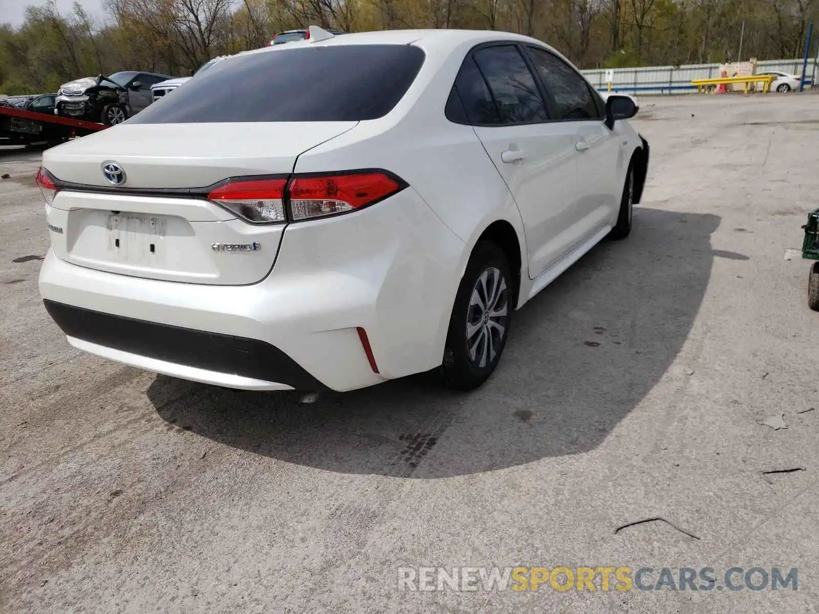 4 Photograph of a damaged car JTDEBRBE9LJ001627 TOYOTA COROLLA 2020