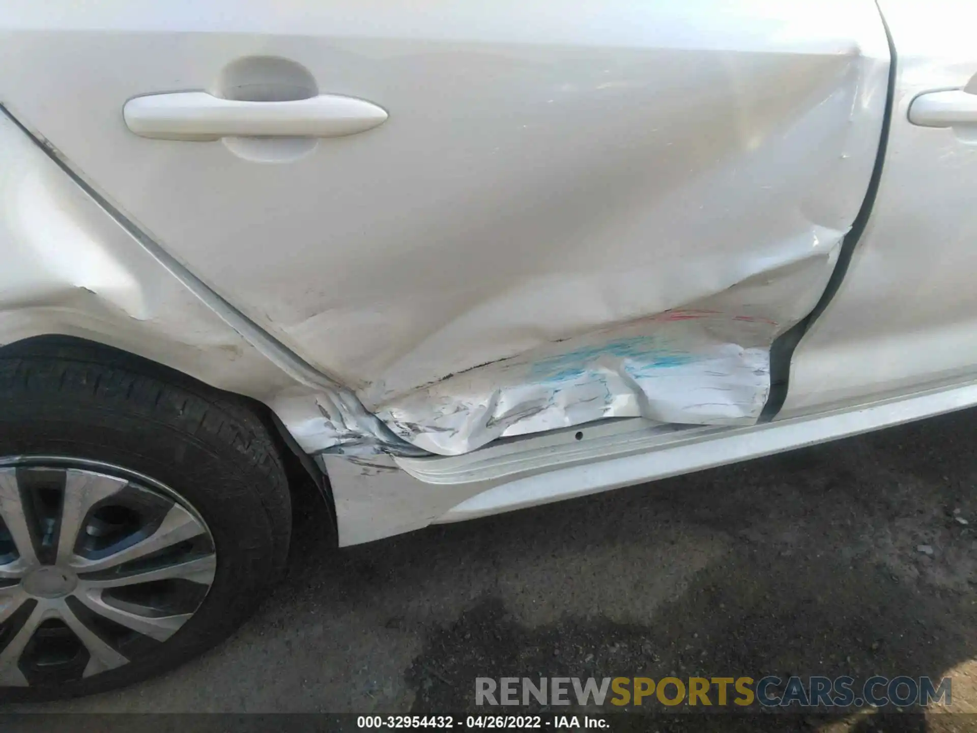 6 Photograph of a damaged car JTDEBRBE9LJ002227 TOYOTA COROLLA 2020