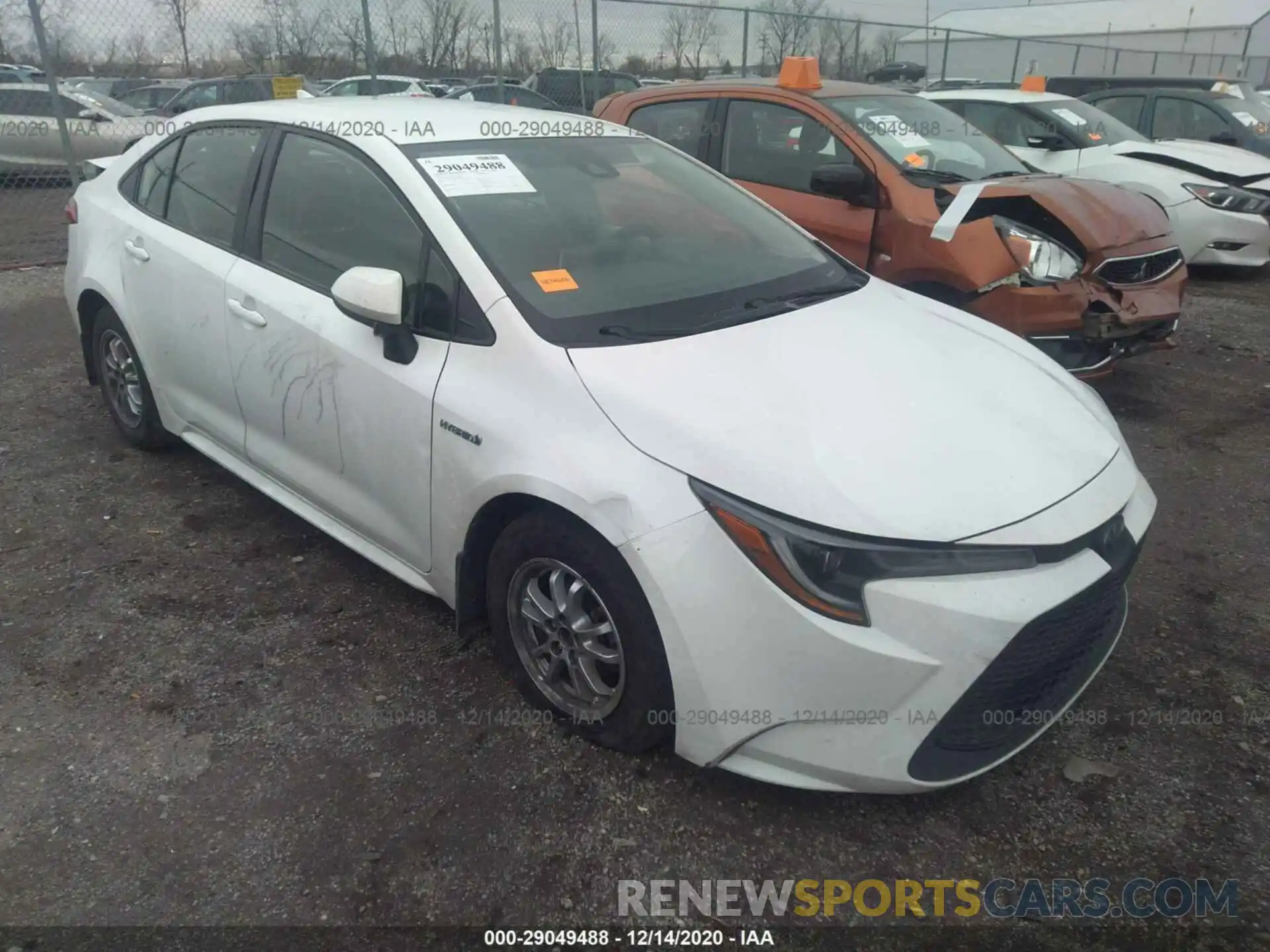 1 Photograph of a damaged car JTDEBRBE9LJ002812 TOYOTA COROLLA 2020