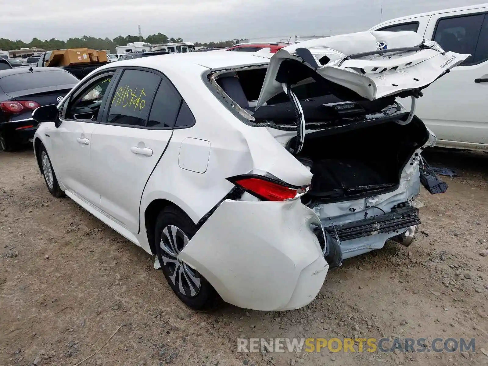 3 Photograph of a damaged car JTDEBRBE9LJ003426 TOYOTA COROLLA 2020