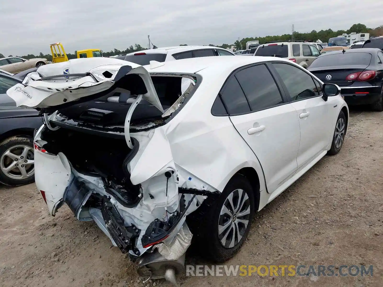 4 Photograph of a damaged car JTDEBRBE9LJ003426 TOYOTA COROLLA 2020