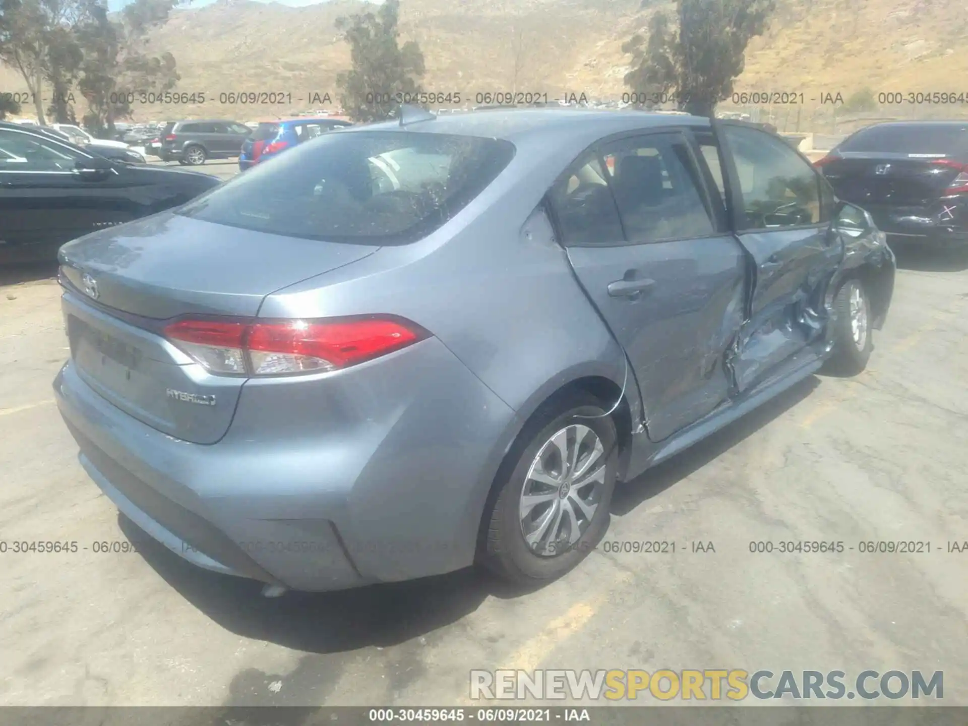 4 Photograph of a damaged car JTDEBRBE9LJ003488 TOYOTA COROLLA 2020