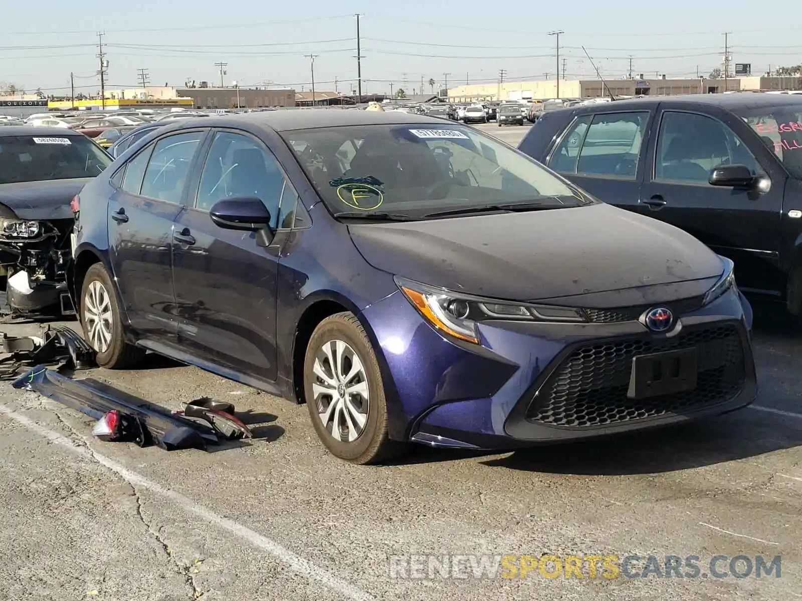 1 Photograph of a damaged car JTDEBRBE9LJ004138 TOYOTA COROLLA 2020