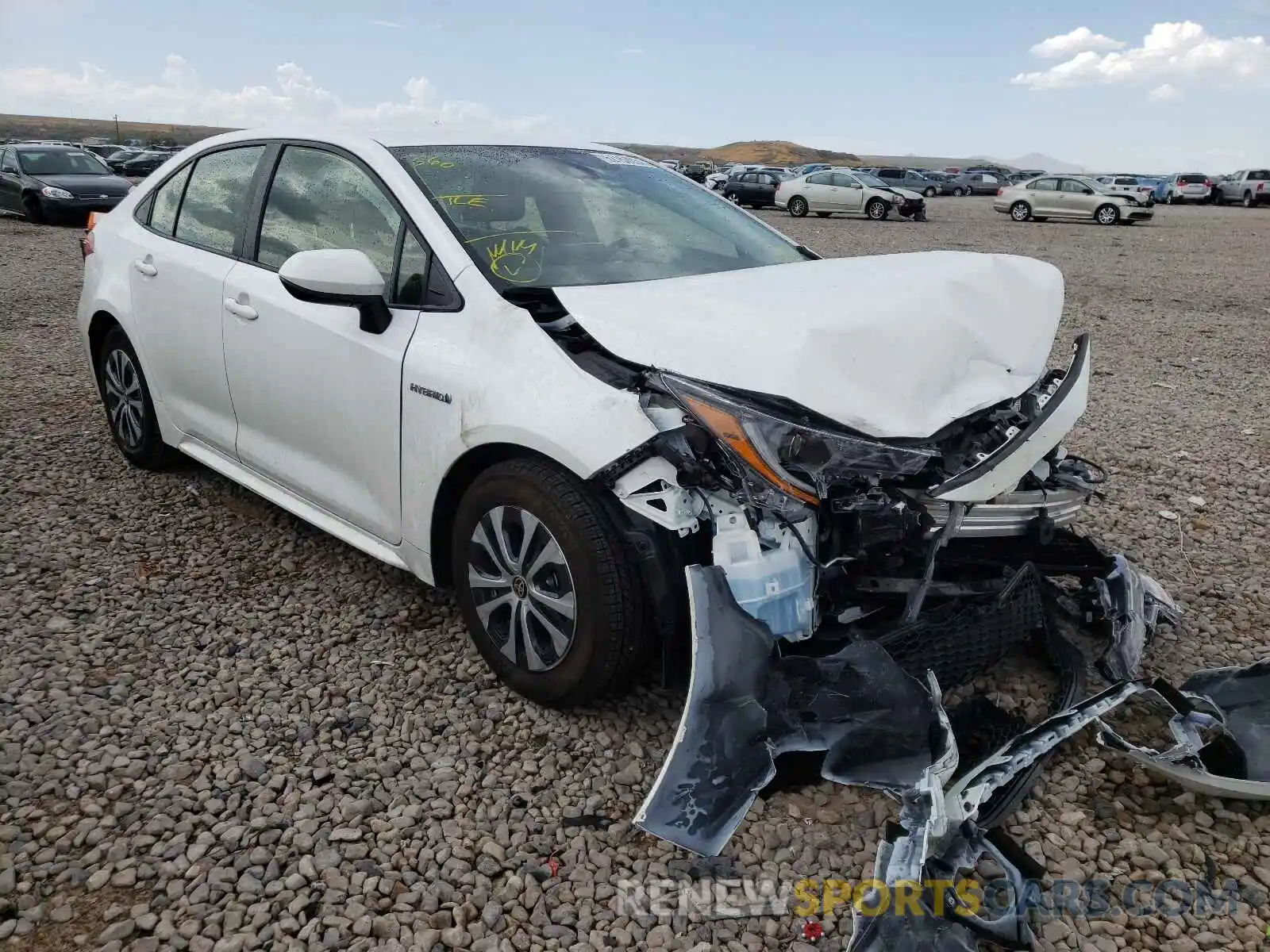 1 Photograph of a damaged car JTDEBRBE9LJ005189 TOYOTA COROLLA 2020