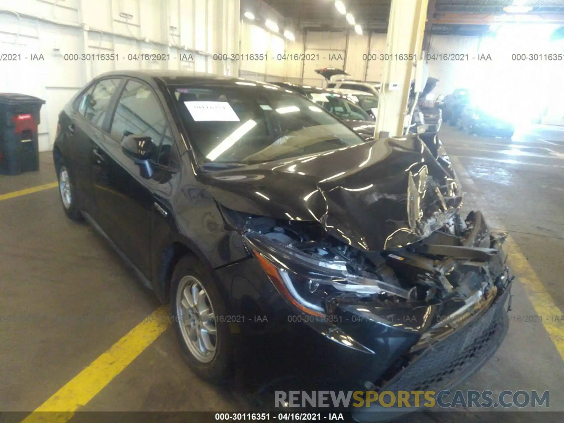 1 Photograph of a damaged car JTDEBRBE9LJ006486 TOYOTA COROLLA 2020