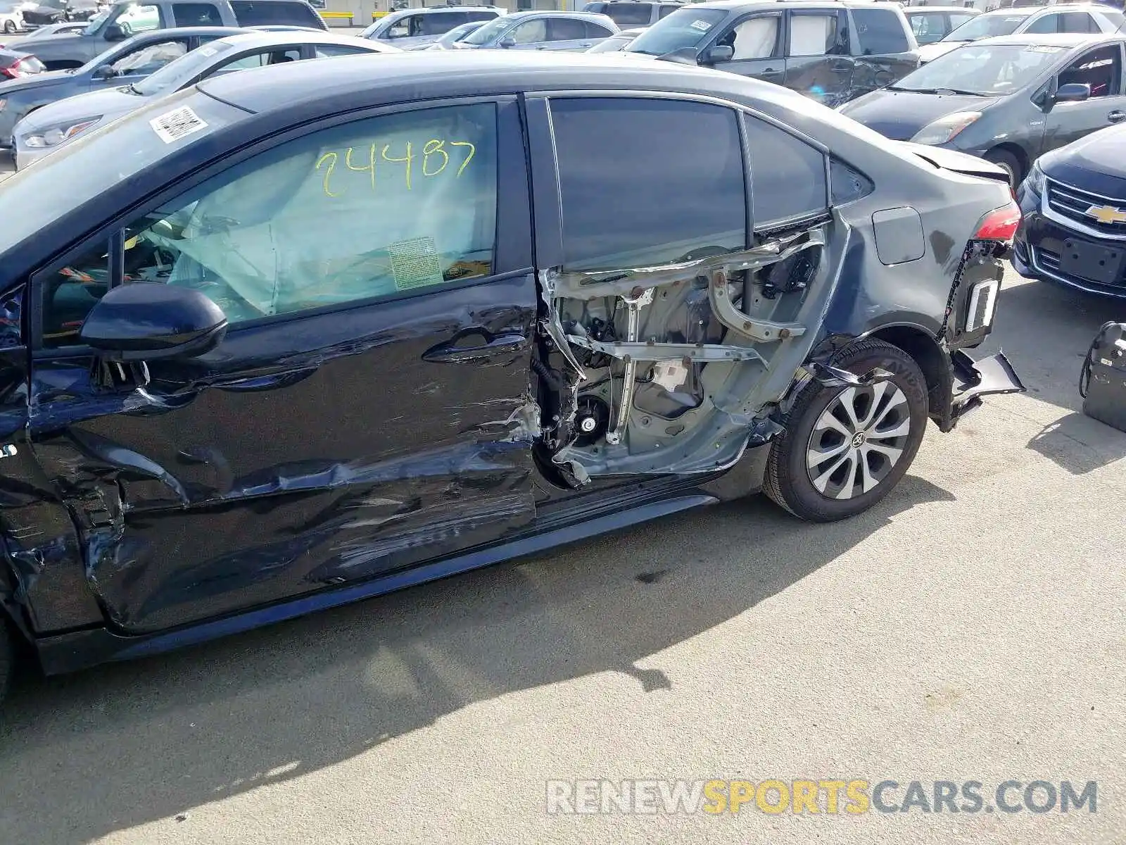 9 Photograph of a damaged car JTDEBRBE9LJ008755 TOYOTA COROLLA 2020