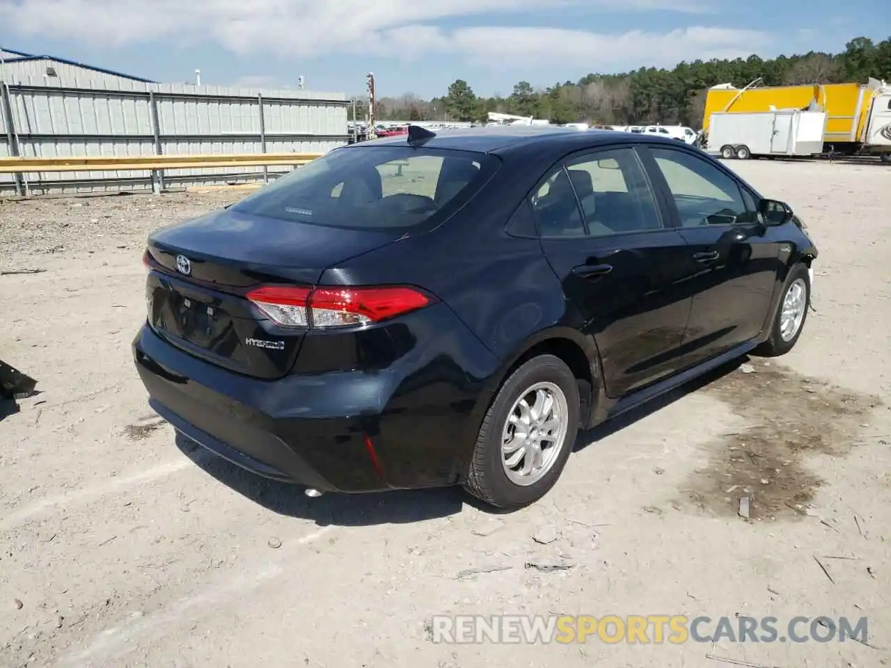 4 Photograph of a damaged car JTDEBRBE9LJ011509 TOYOTA COROLLA 2020